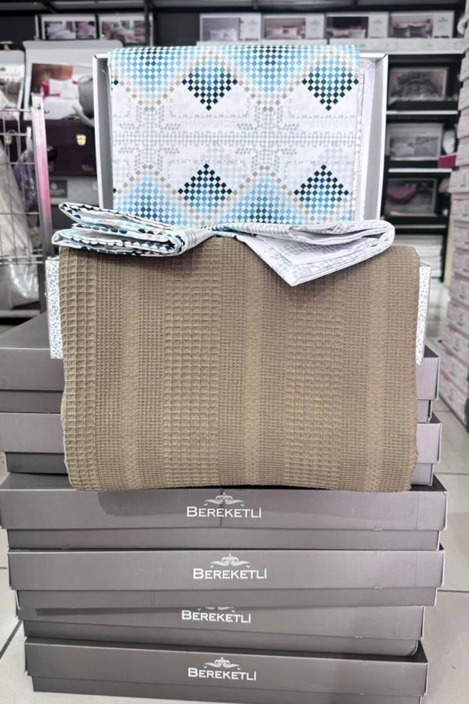 Picture of Çeyiz Diyarı Petek Çift Kişilik Pamuklu Pike Takımı Kahve