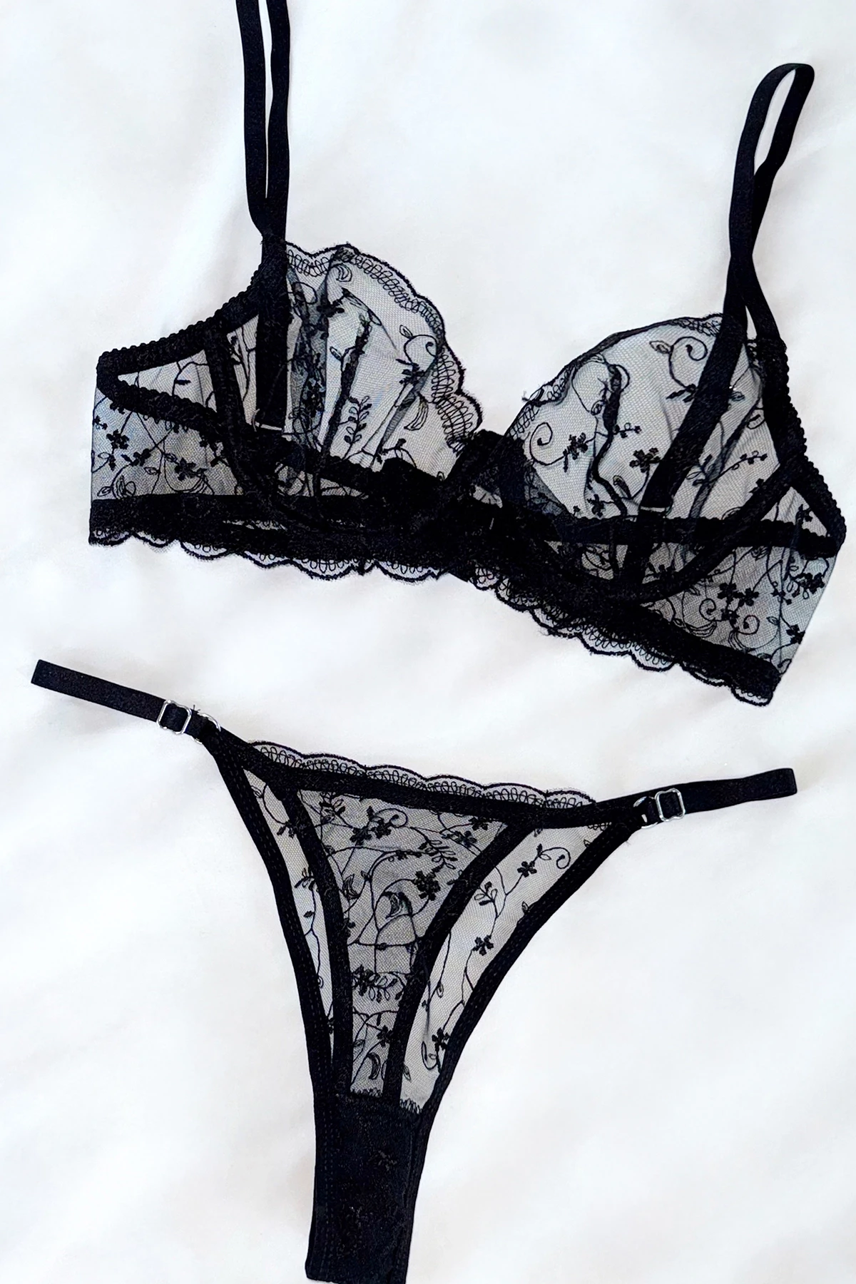 Picture of Black Lace Detail Underwear