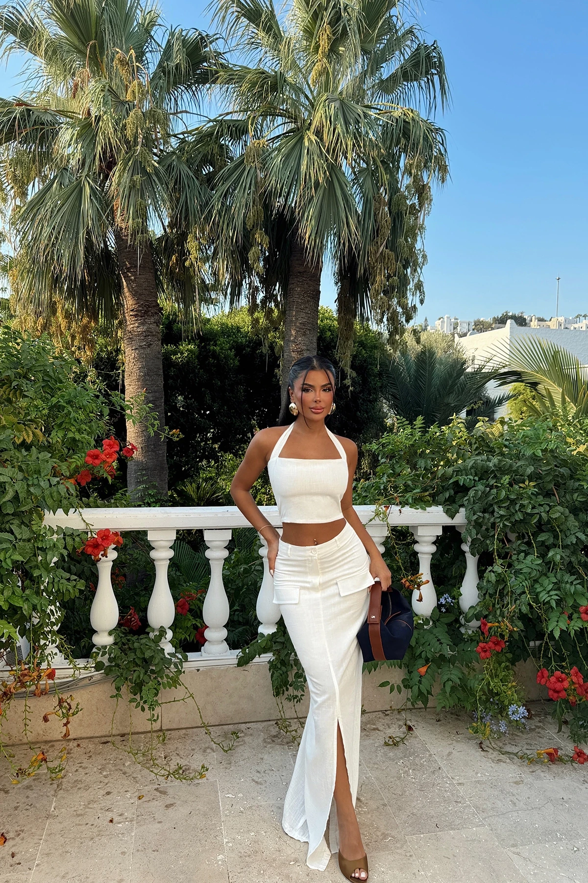 Picture of White Skirt Suit