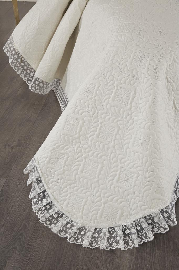 Picture of Zoya Dantelli Kapitoneli Ultrasonik Çift Kişilik Yatak Örtüsü Krem