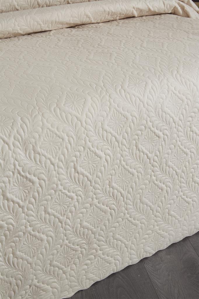 Picture of Ultrasonik Kapitoneli Elite Çift Kişilik Yatak Örtüsü Bej