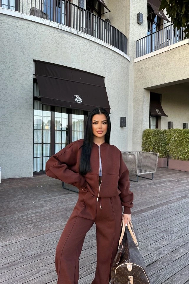 Picture of Bitter Brown Zipper Detail Suit