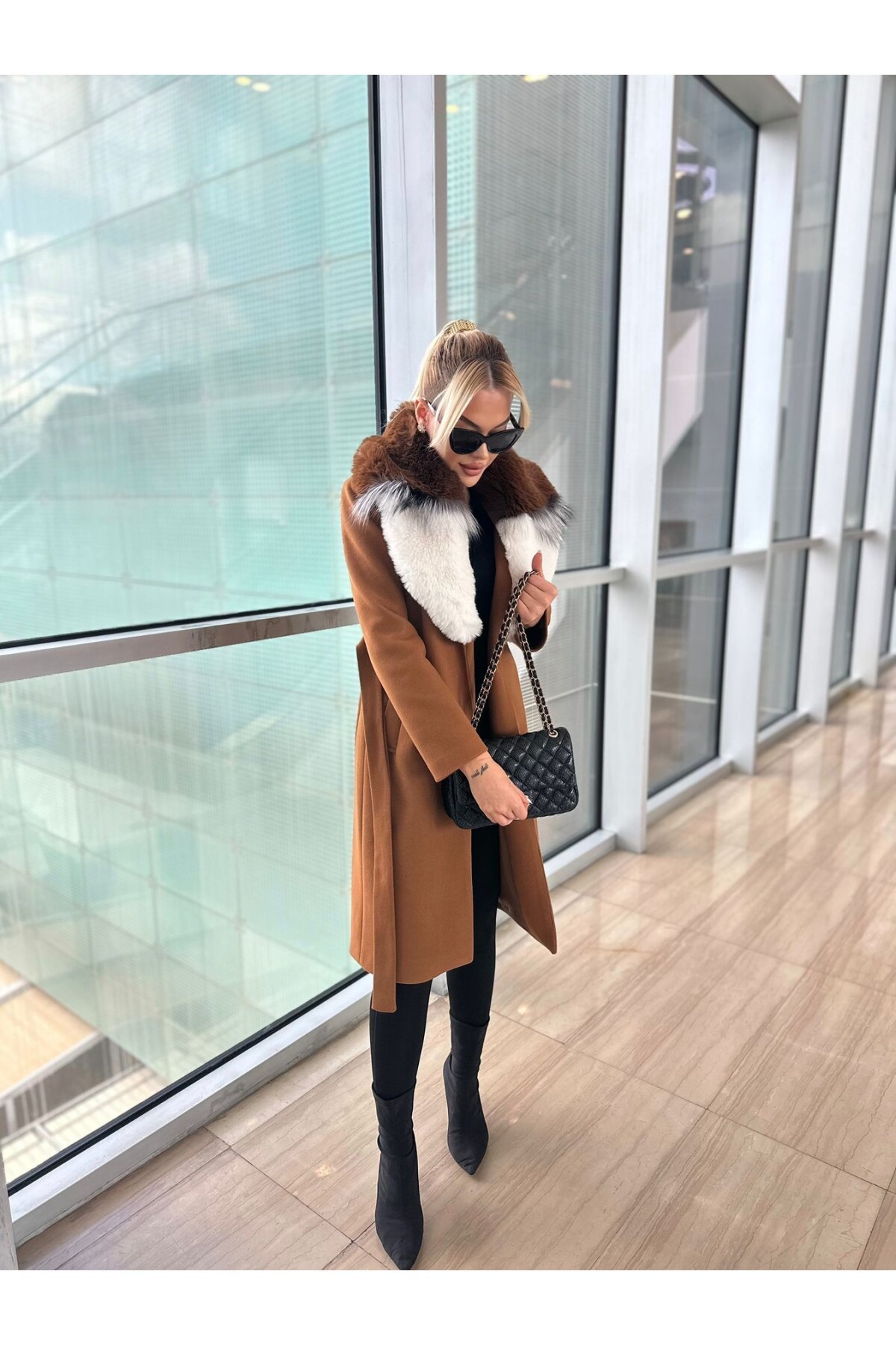 Picture of KÜRK DETAYLI KABAN