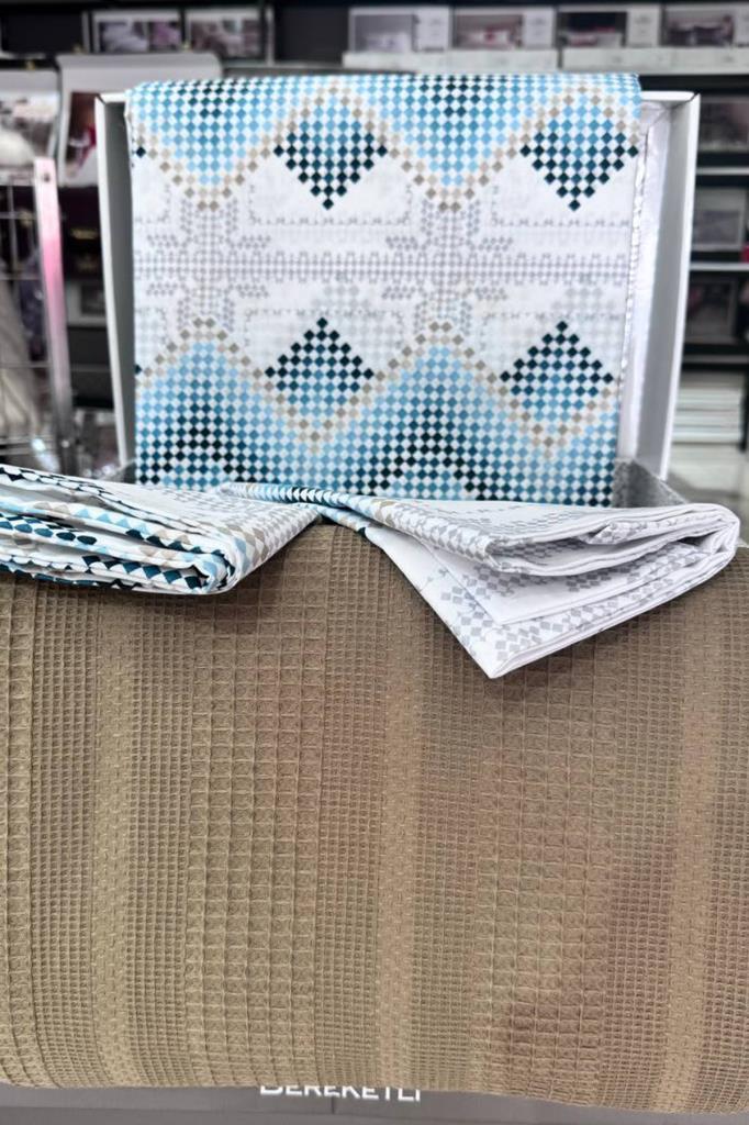 Picture of Çeyiz Diyarı Petek Çift Kişilik Pamuklu Pike Takımı Kahve