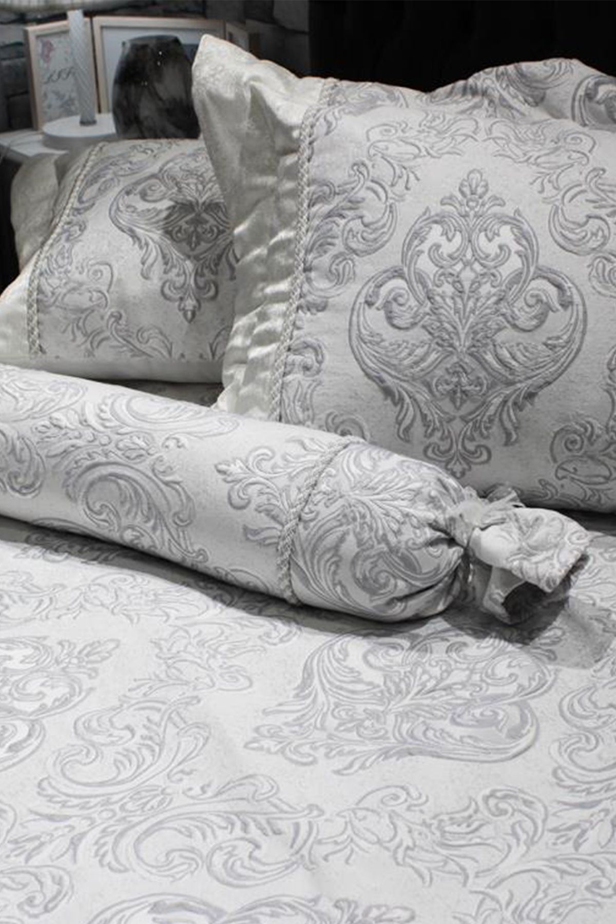 Picture of Serenat Çift Kişilik Yatak Örtüsü Gri