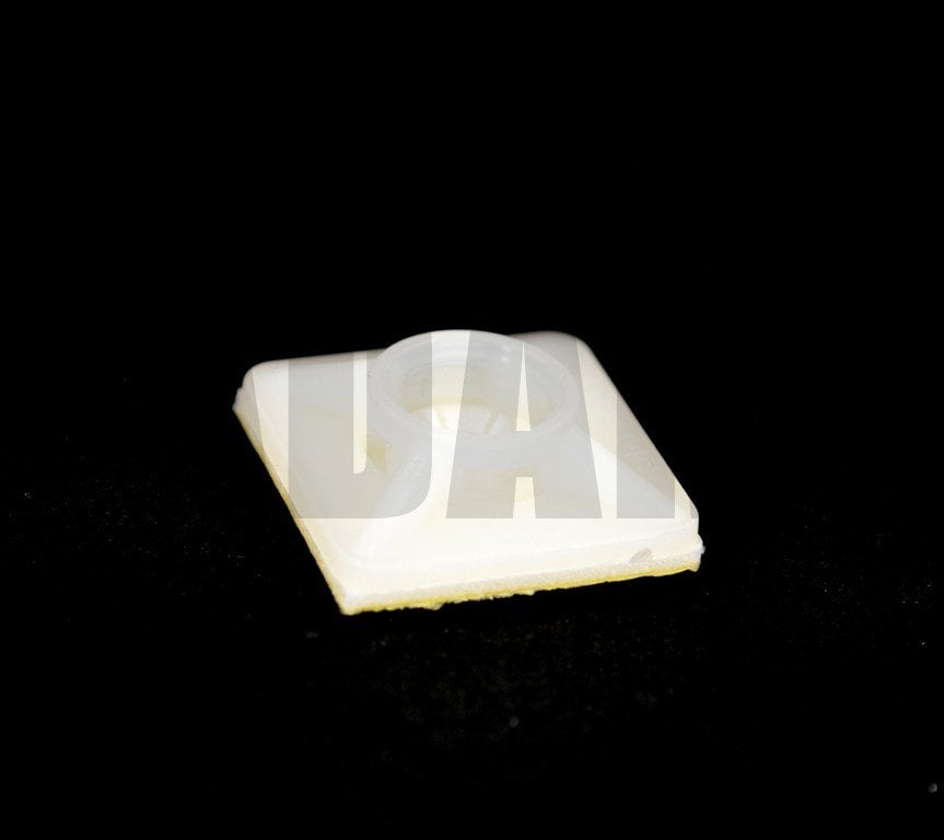 Picture of 100 Adet Beyaz 19x19 Kablo Bağı Yapışkanlı Kroşe UL Sertifikalı