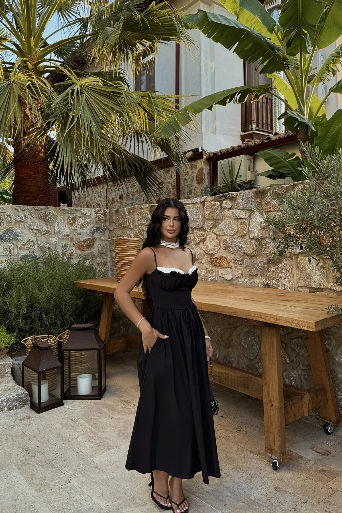 Picture of Black Madella Midi Dress