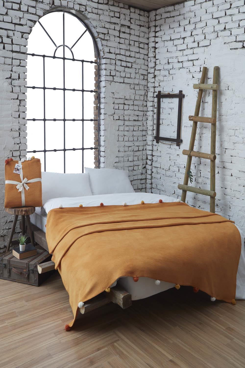 Picture of Dolce Bonita Home Çift Kişilik Ponponlu Pike Battaniye 200x220 Hardal