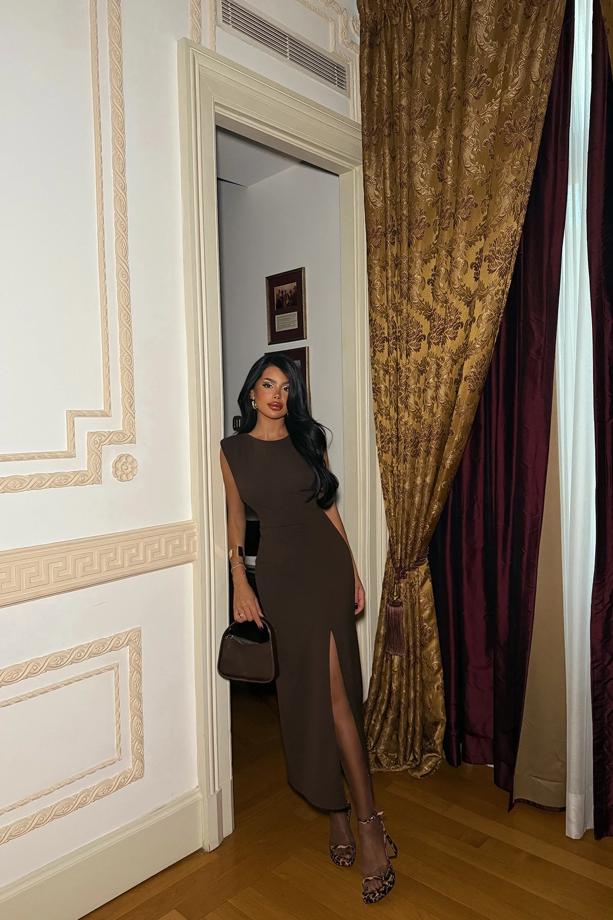 Picture of Brown Basic Midi Dress