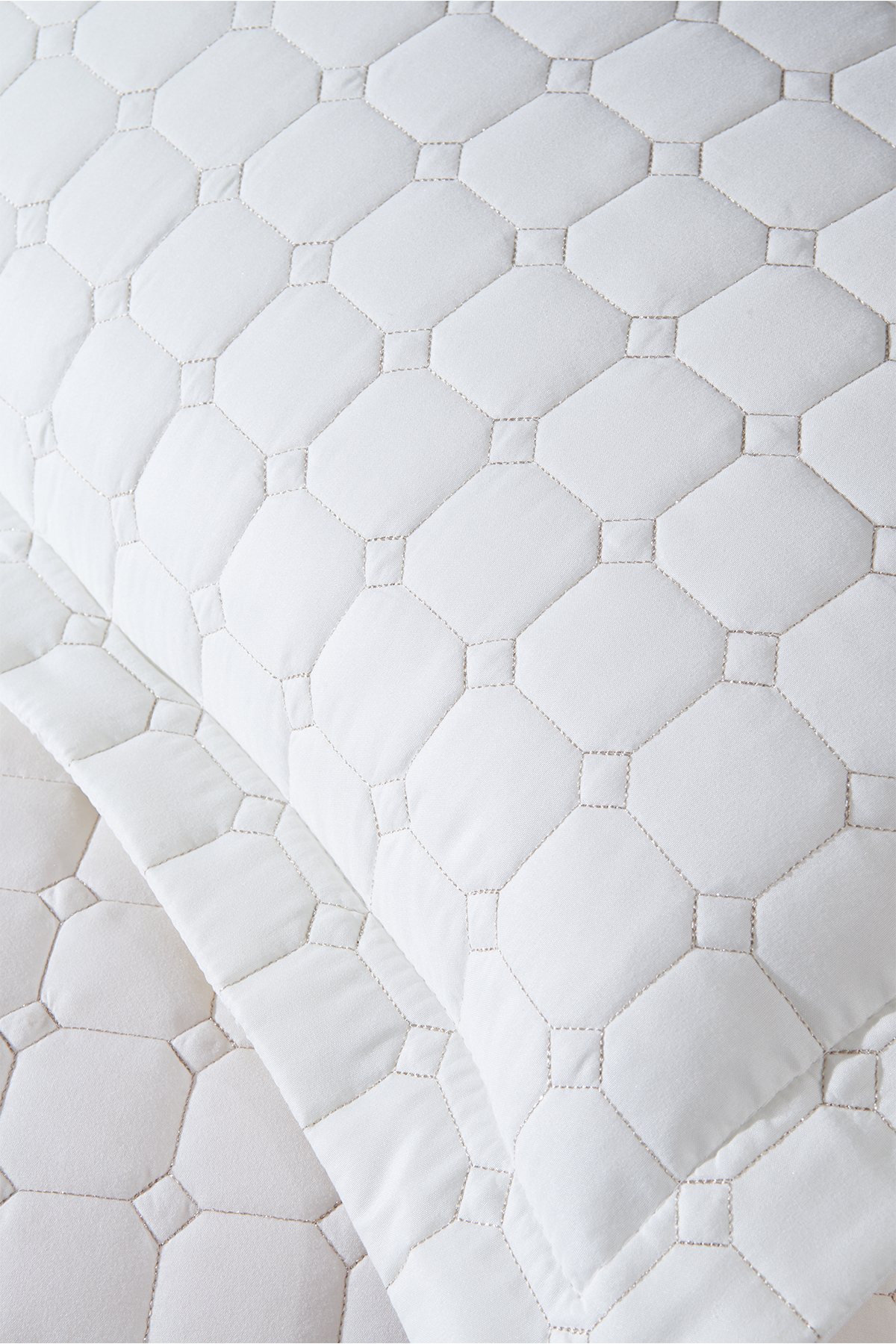 Picture of Estiva Çift Kişilik Yatak Örtüsü Krem