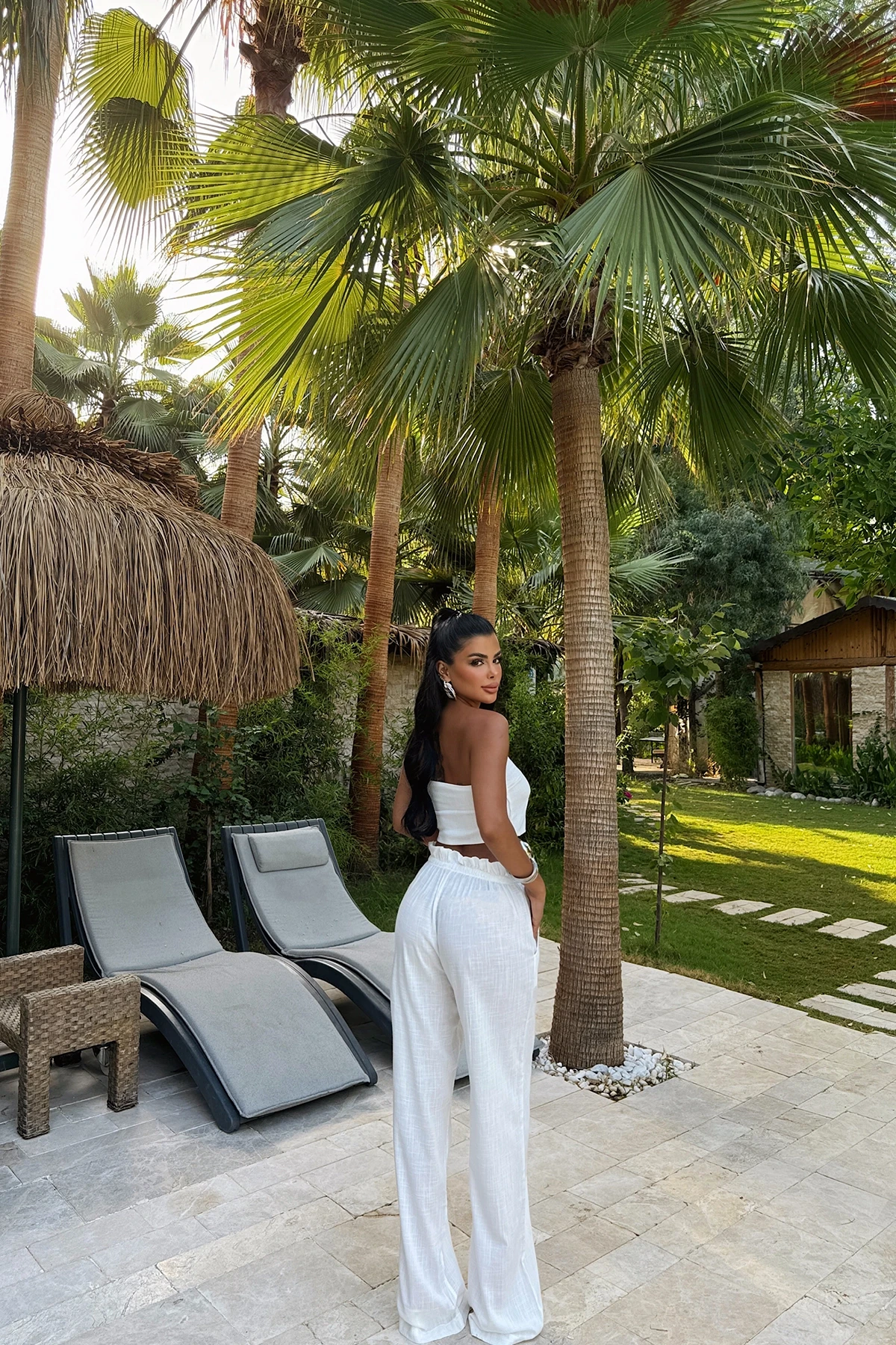 Picture of Cream Henri Linen Suit