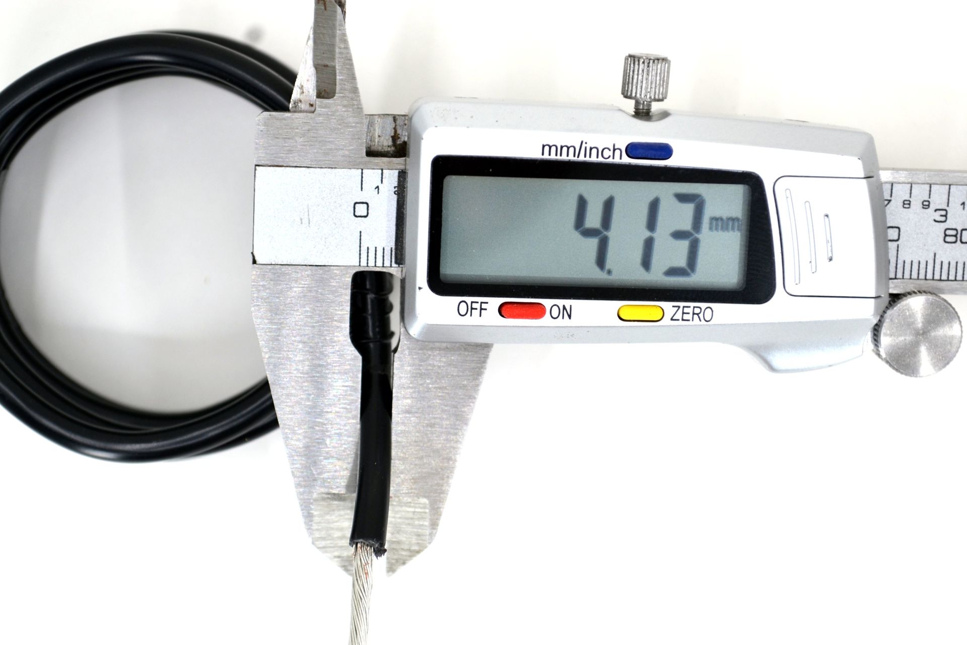 Picture of 50 Metre 4mm² Siyah Bakır Kablo Kalaylı Nyaf Tekne Oto Karavan Elektrik Tesisat Kablosu Top