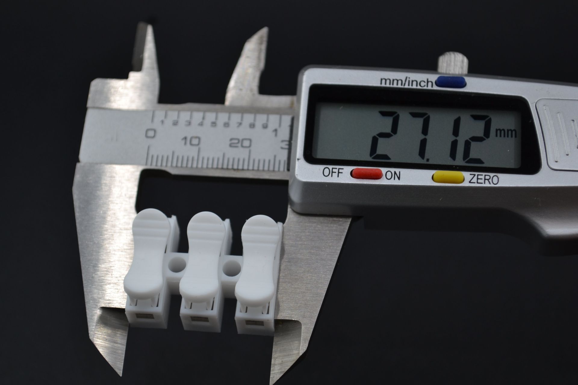 Picture of 10 Adet Kablo Bağlantı Klemensi Yaylı Üçlü 2mm² Kabloya Kadar MT-27