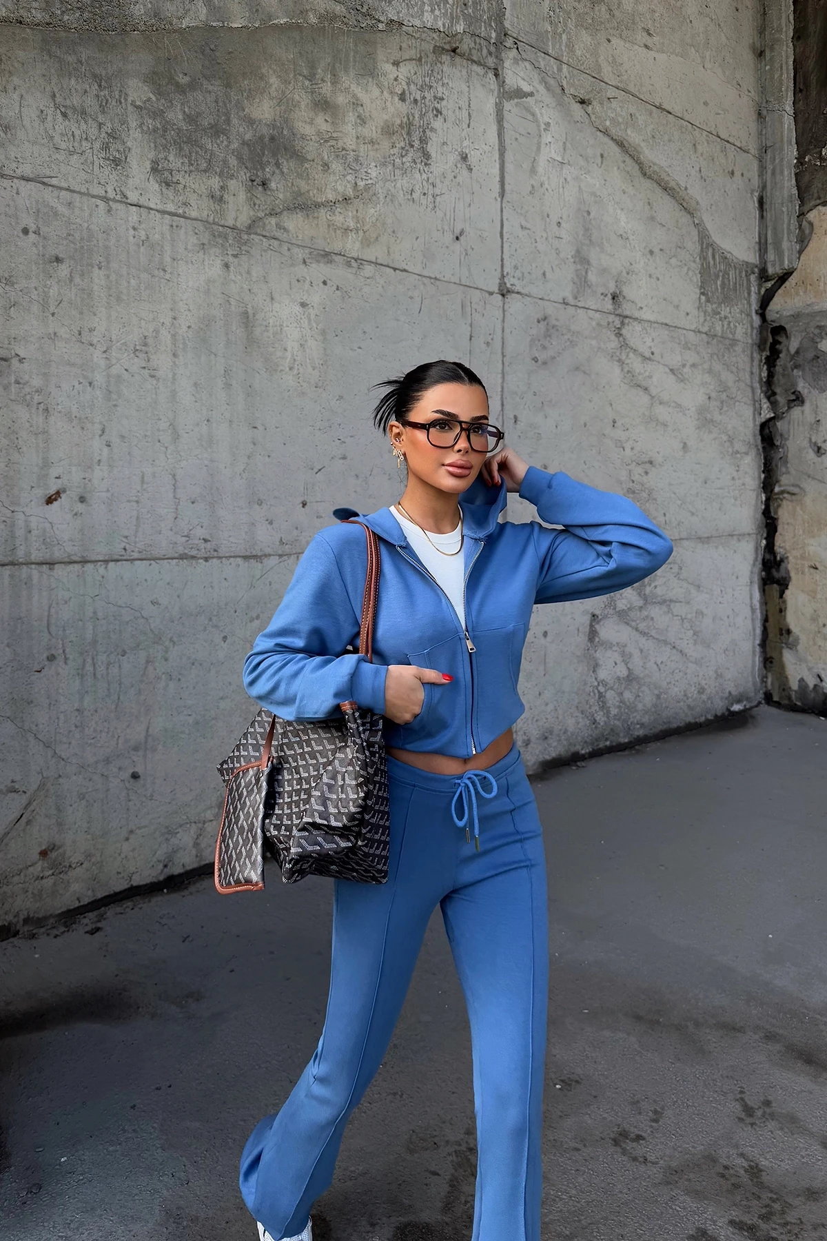 Picture of Blue Akadia Set