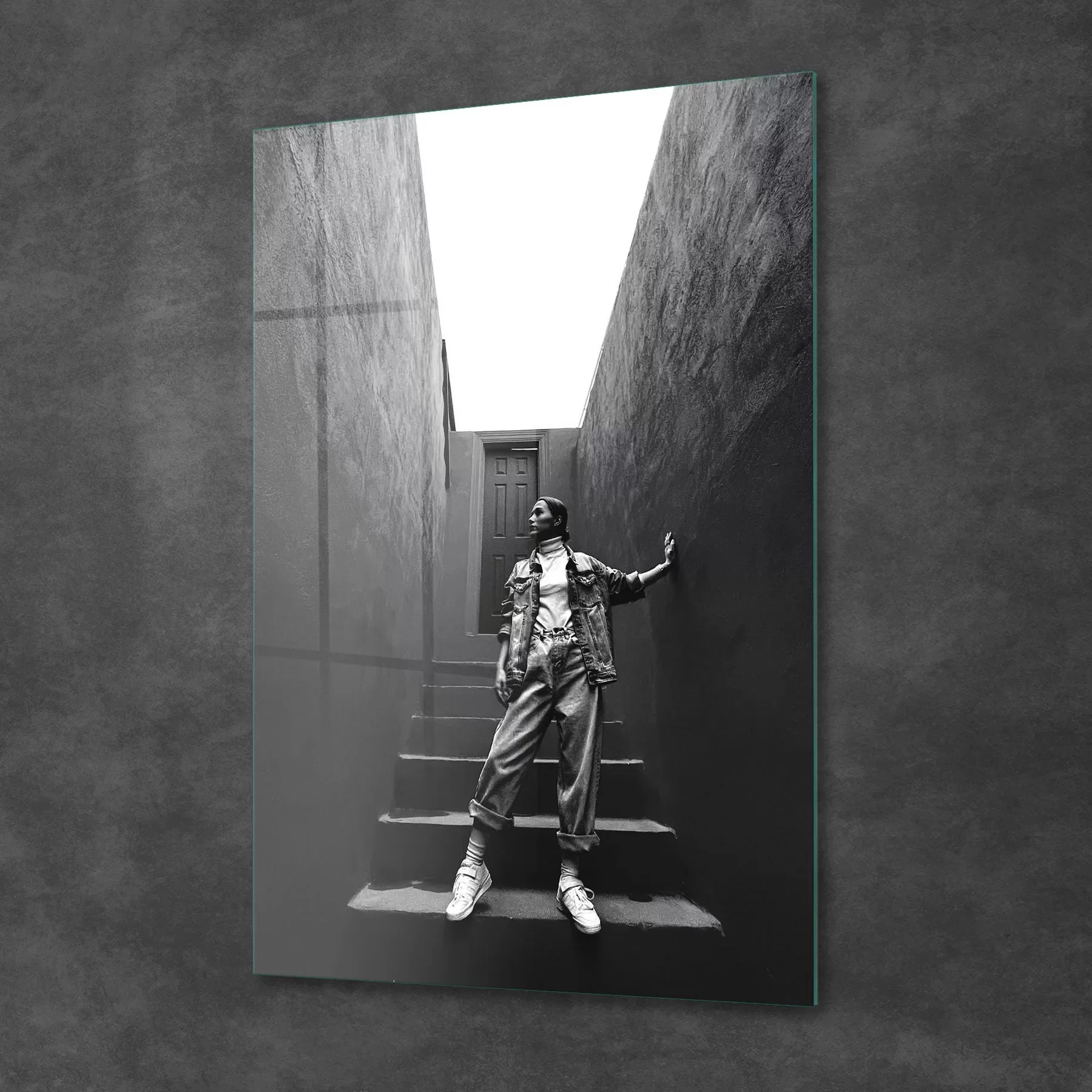 Picture of Decovetro Cam Tablo Woman Wall 50x70 cm