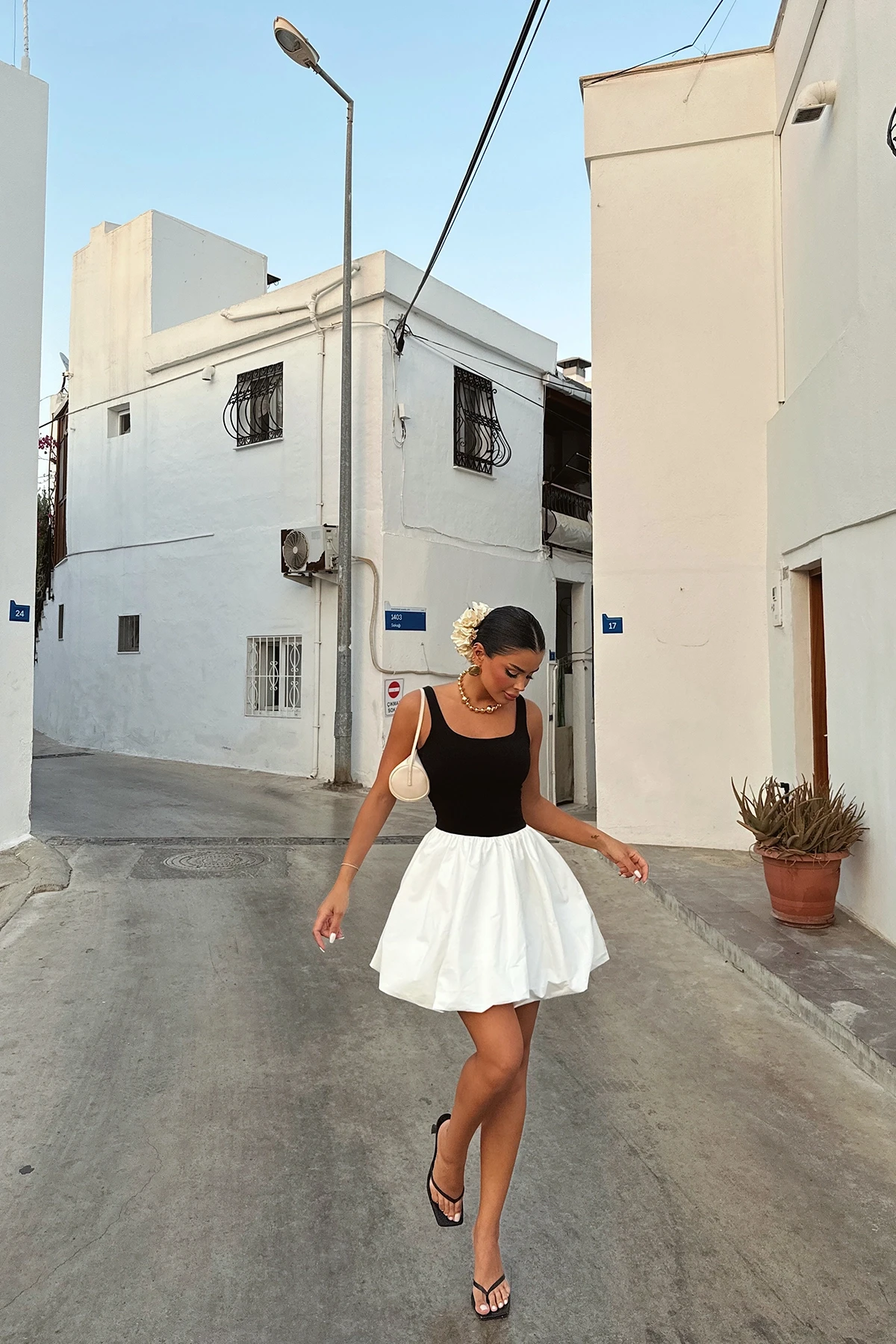 Picture of Lena Black Square Neck Balloon Dress