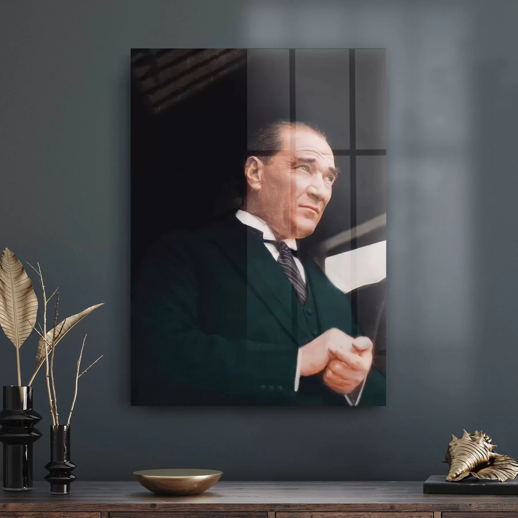 Picture of Decovetro Cam Tablo Atatürk Takım Elbiseli 70x100 cm