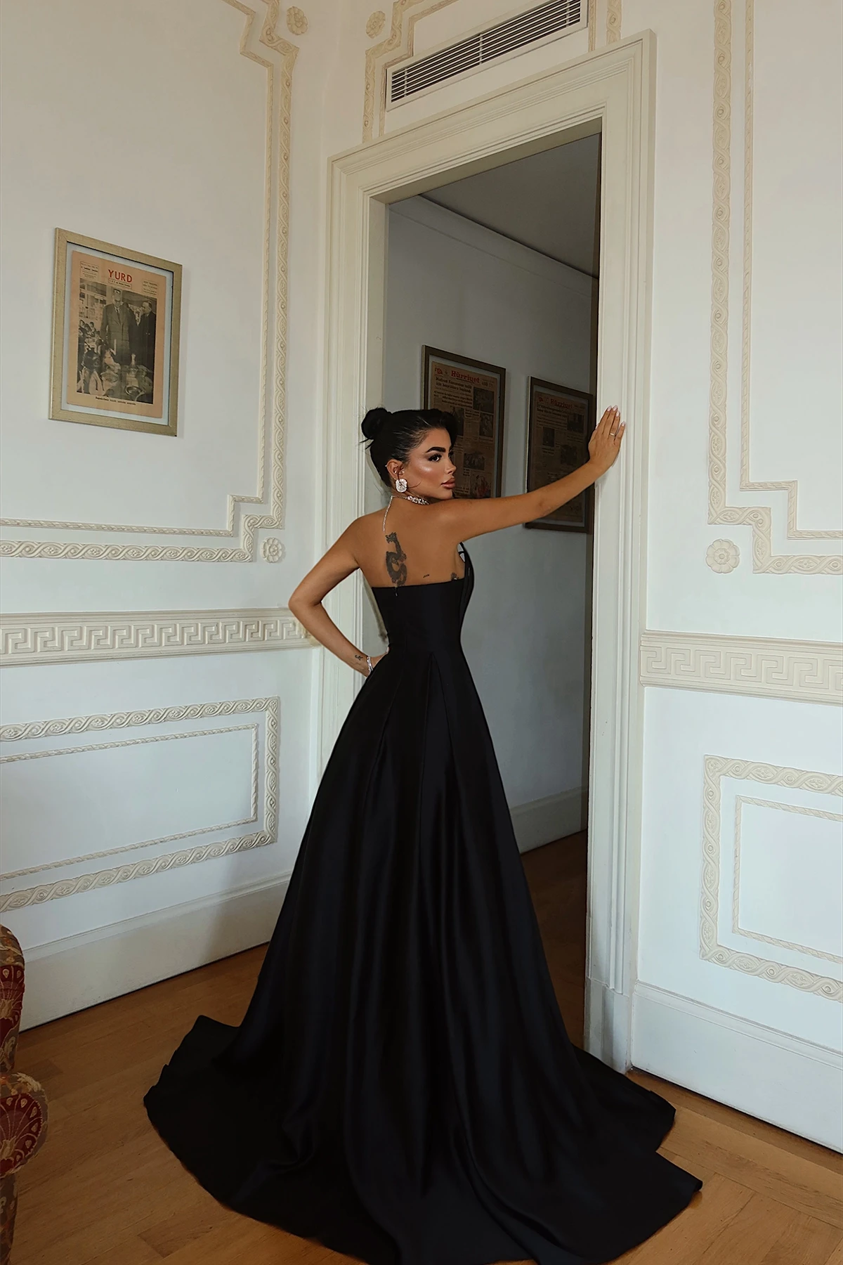 Picture of Black Strapless Long Evening Dress