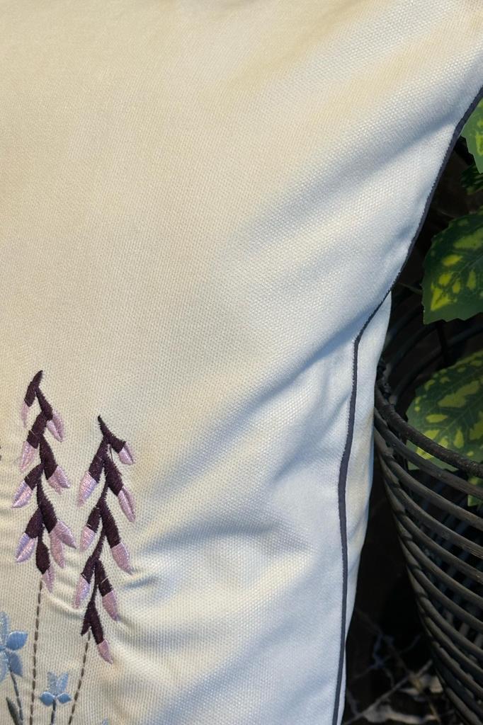 Picture of Ayben Lüx Nakışlı Keten Kırlent Kılıfı 45x45 cm