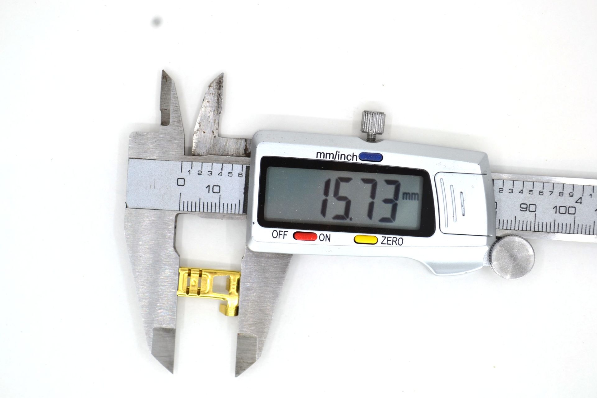 Picture of 250 Adet 6,3 Bayrak Dişi Fiş Pirinç Kablo Ucu Eğri L Yan Far Fişi