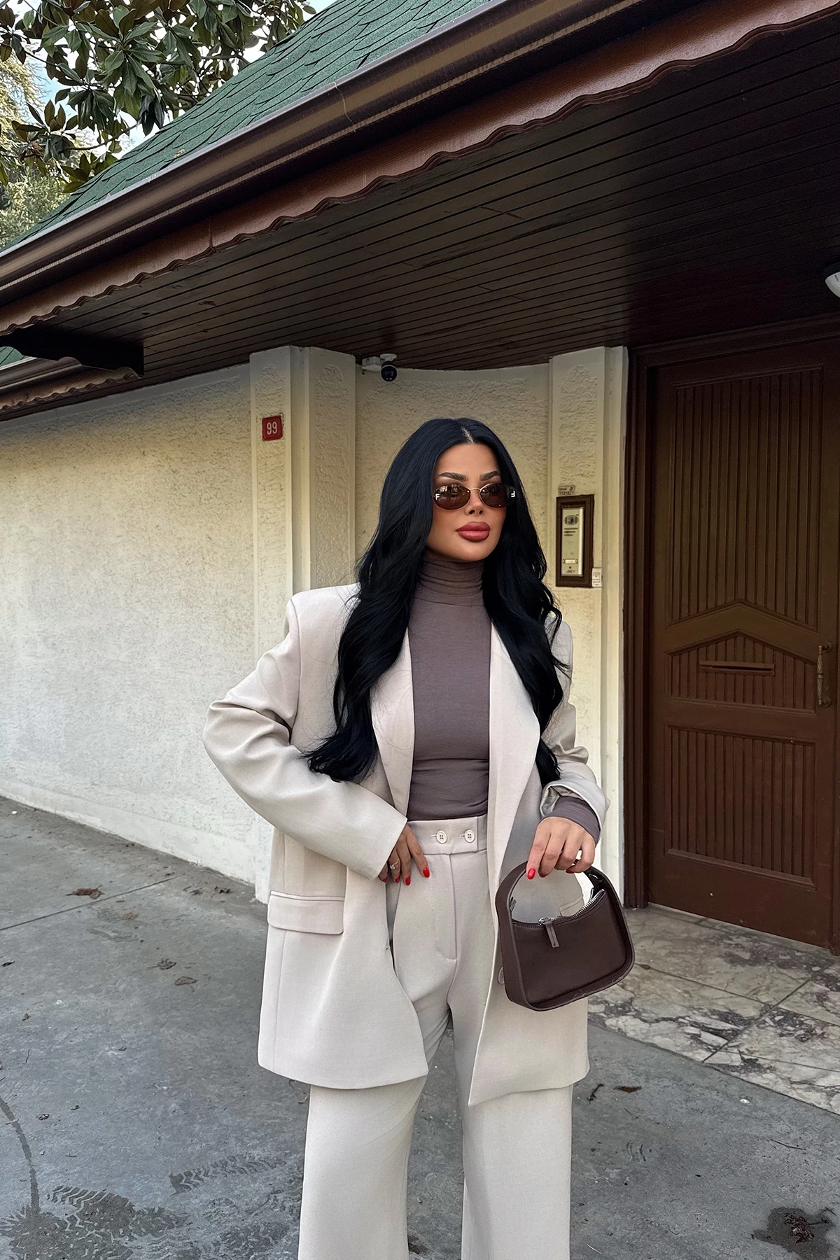 Picture of Cream Button Detail Trousers Suit