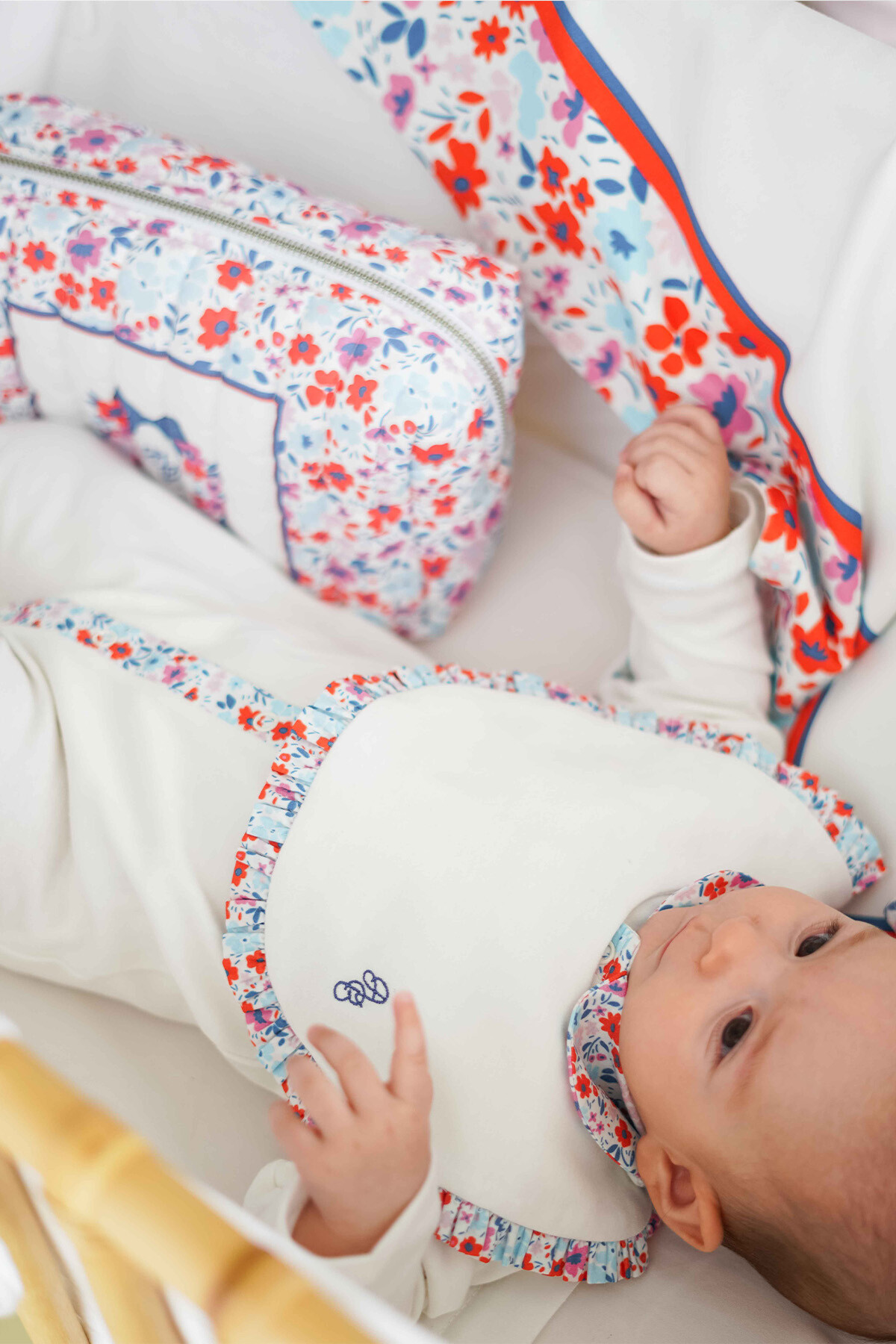 Picture of Bebek Tulum - Minik Çiçekler / Kırmızı