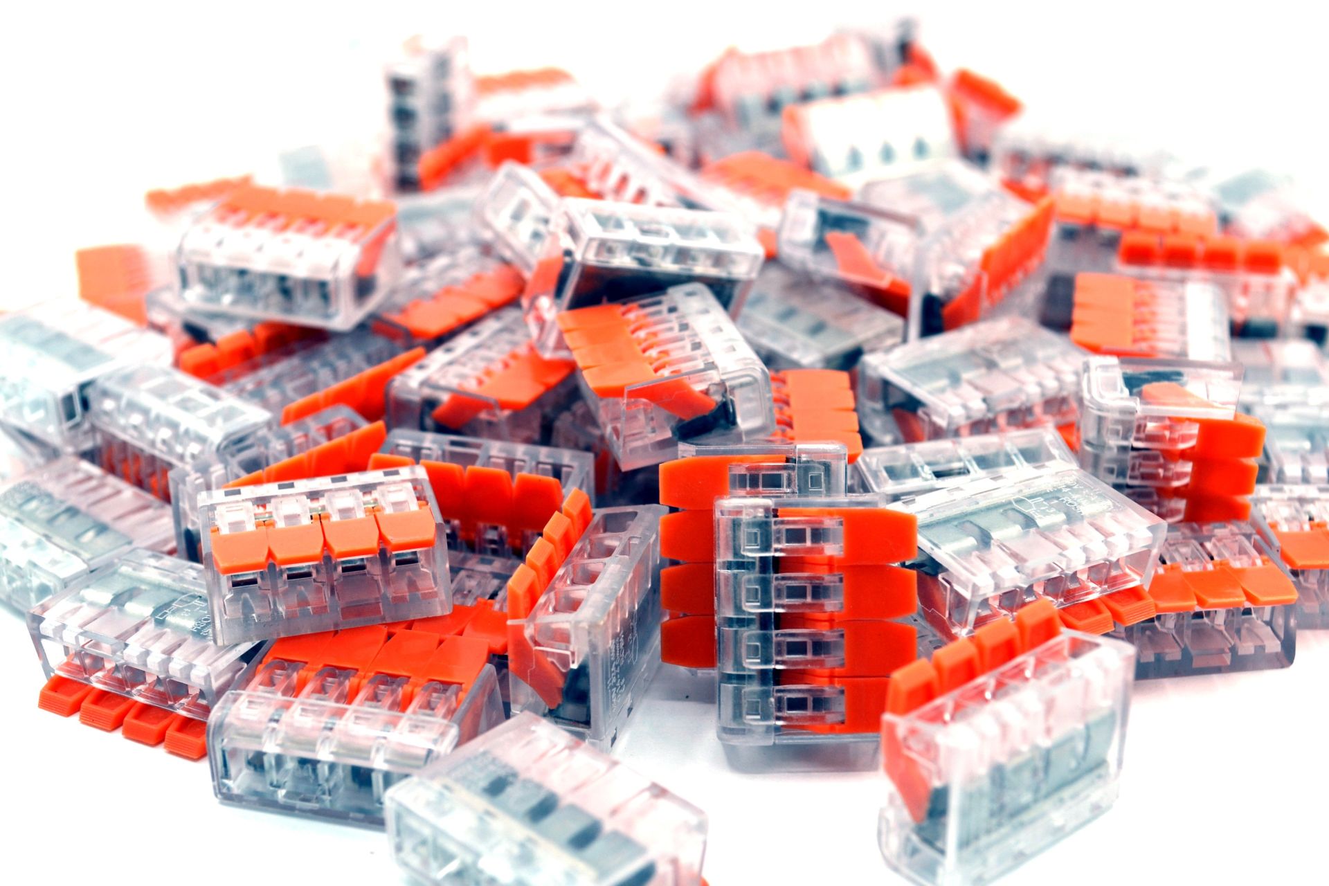 Picture of 100 Adet 4 Lü Mandallı Kablo Bağlantı Klemensi Elektrik Buat MT-24