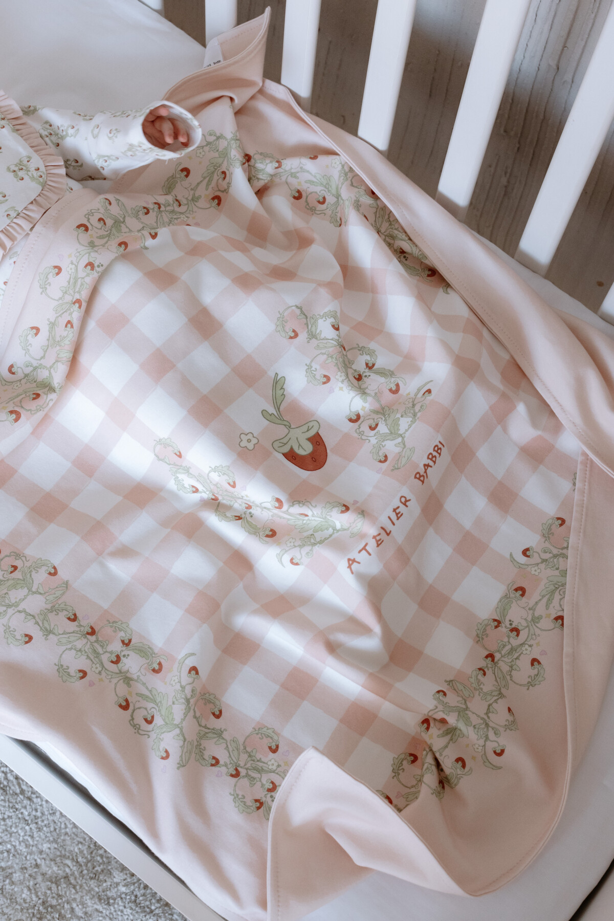 Picture of Çift Taraflı Bebek Battaniyesi - Çilek