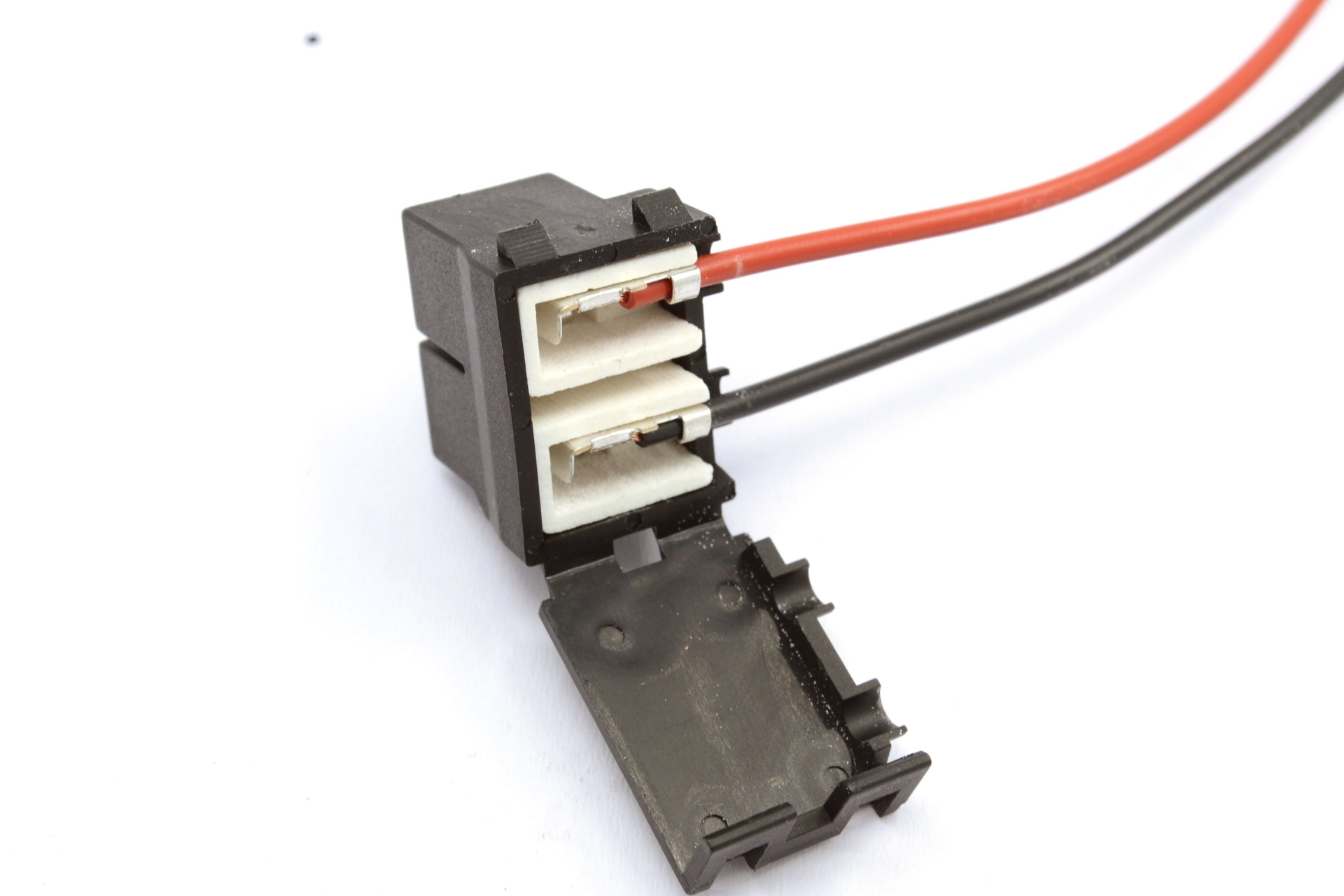 Picture of H7 Far Ampul Duy Soketi Seramik Gümüş Terminal Bakır Kablo