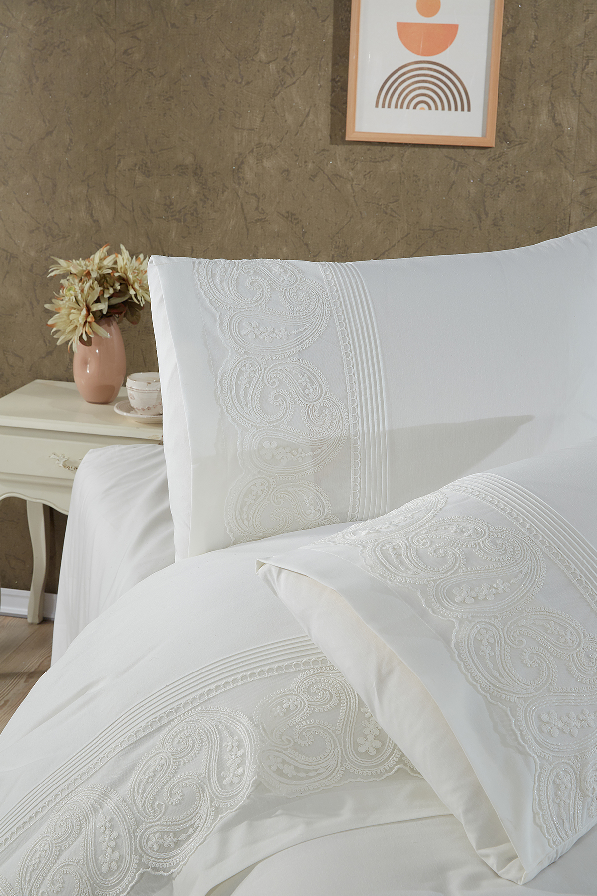 Picture of Şal Fransız Dantelli Nervürlü Nevresim Takımı Krem