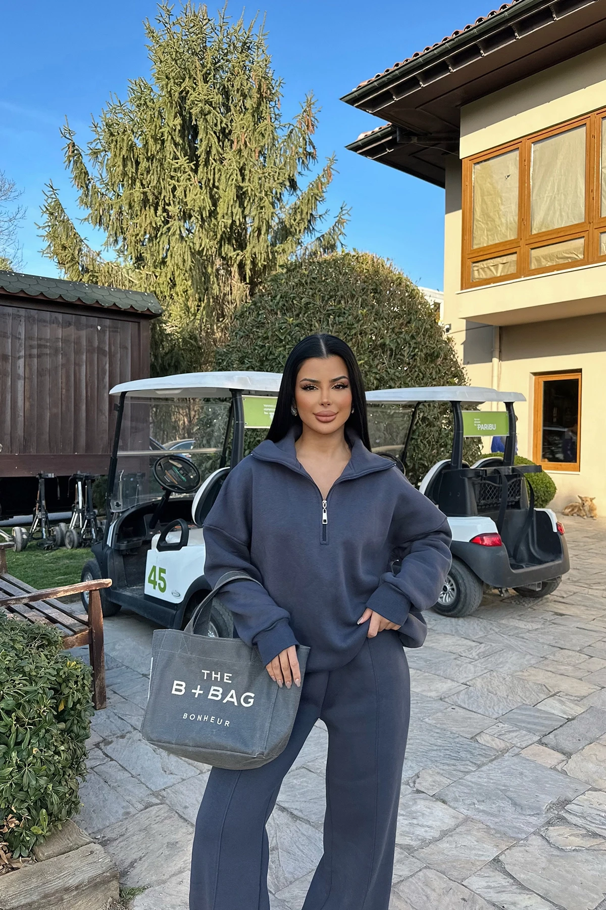 Picture of Smoked Zipper Detail Suit