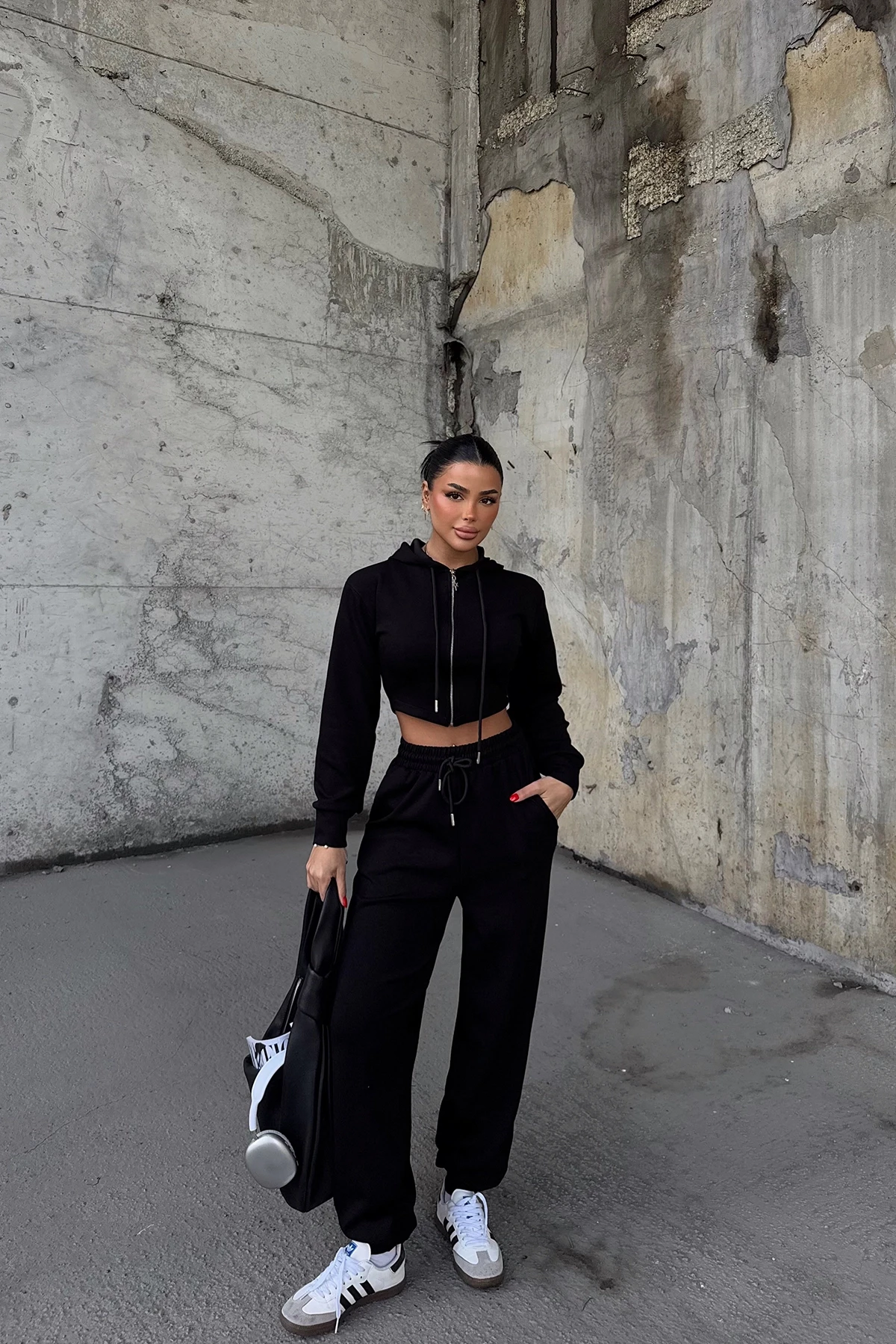 Picture of Black Hooded Set