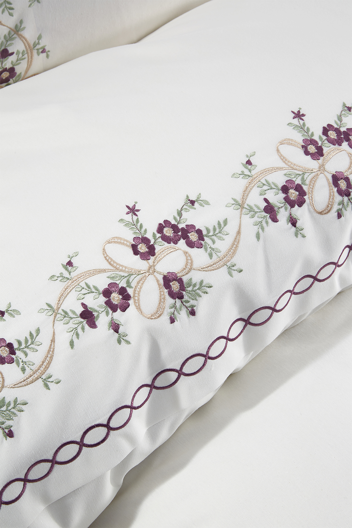 Picture of Nevruz Nakışlı 6 Parça Nevresim Takımı Krem