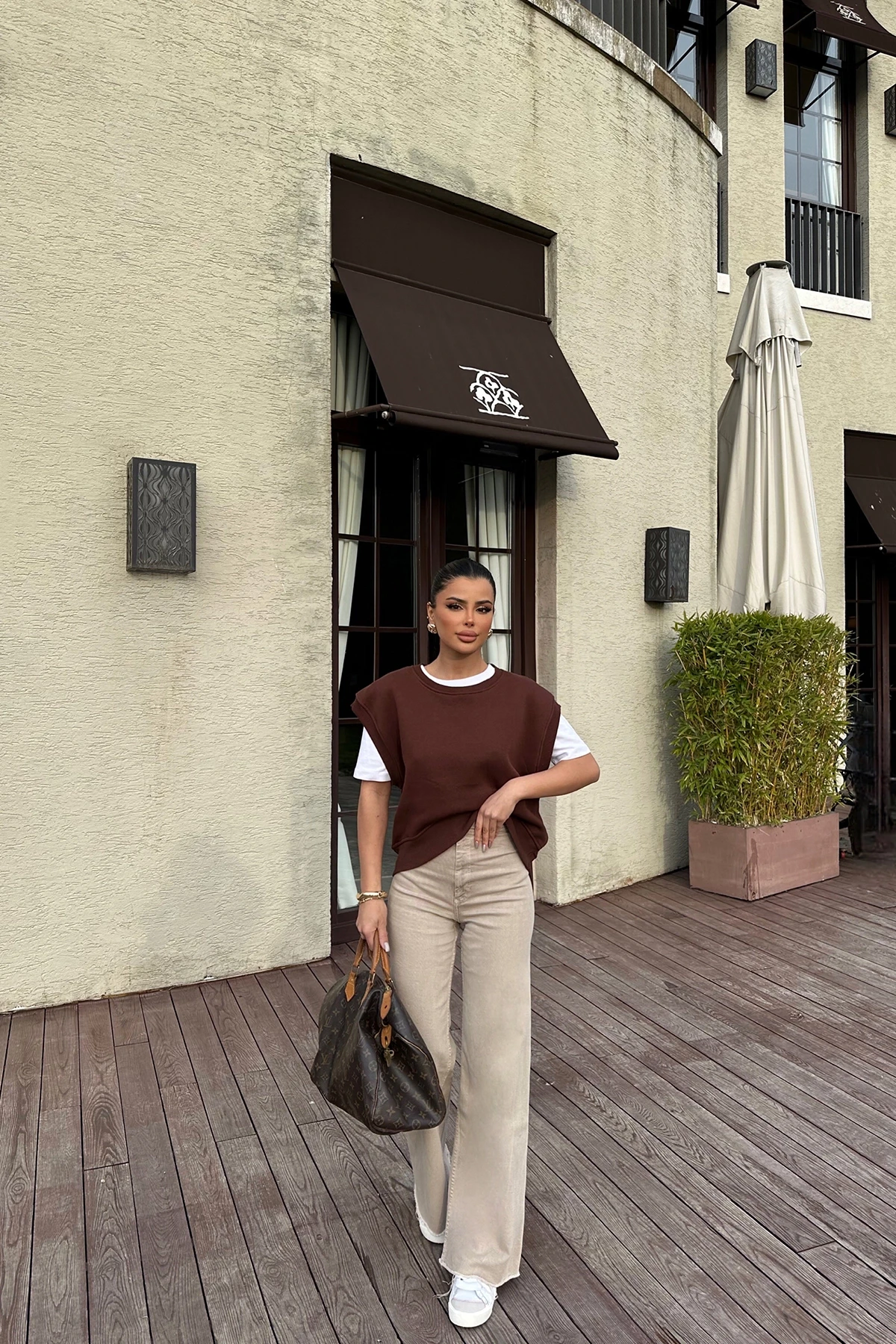 Picture of Brown Alice Zero Sleeve Sweat