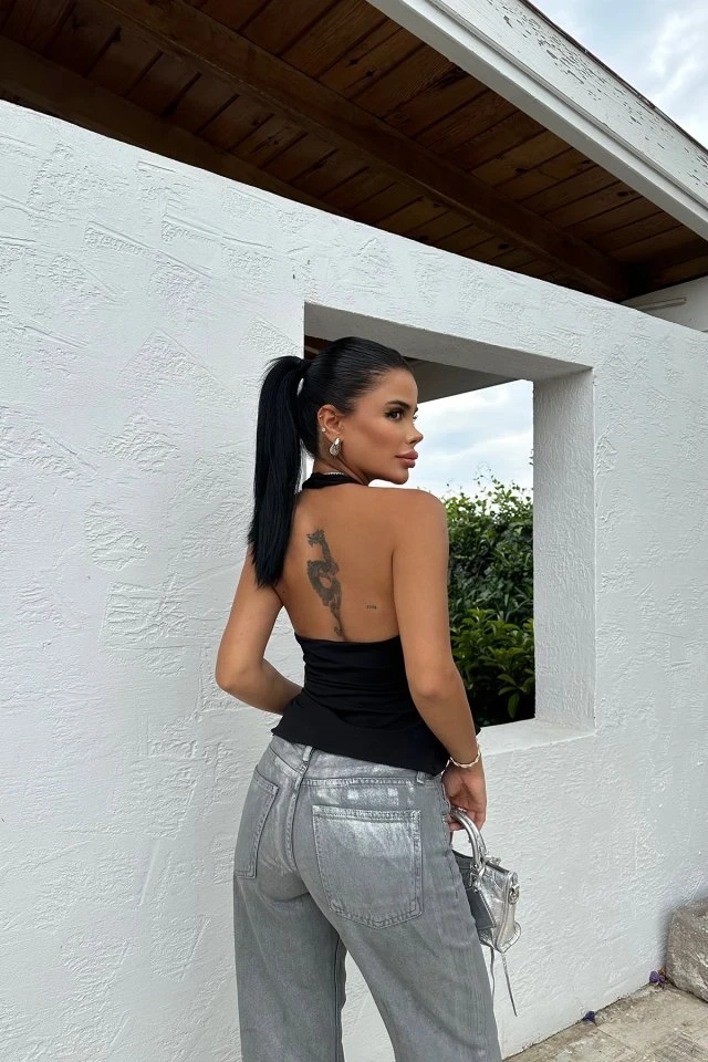 Picture of Black Rose Detail Crop Top