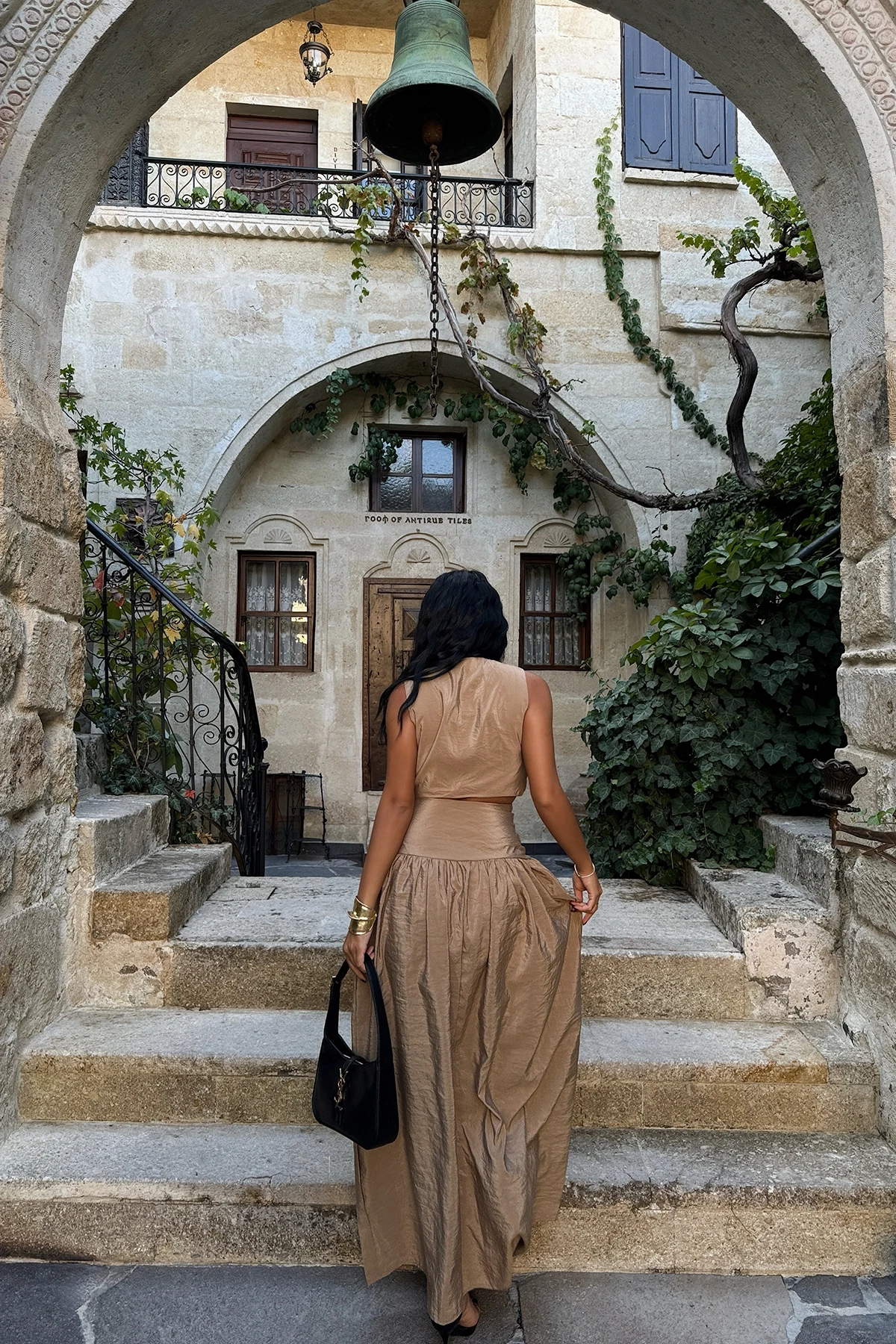 Picture of Beige Button Detailed Vest Suit