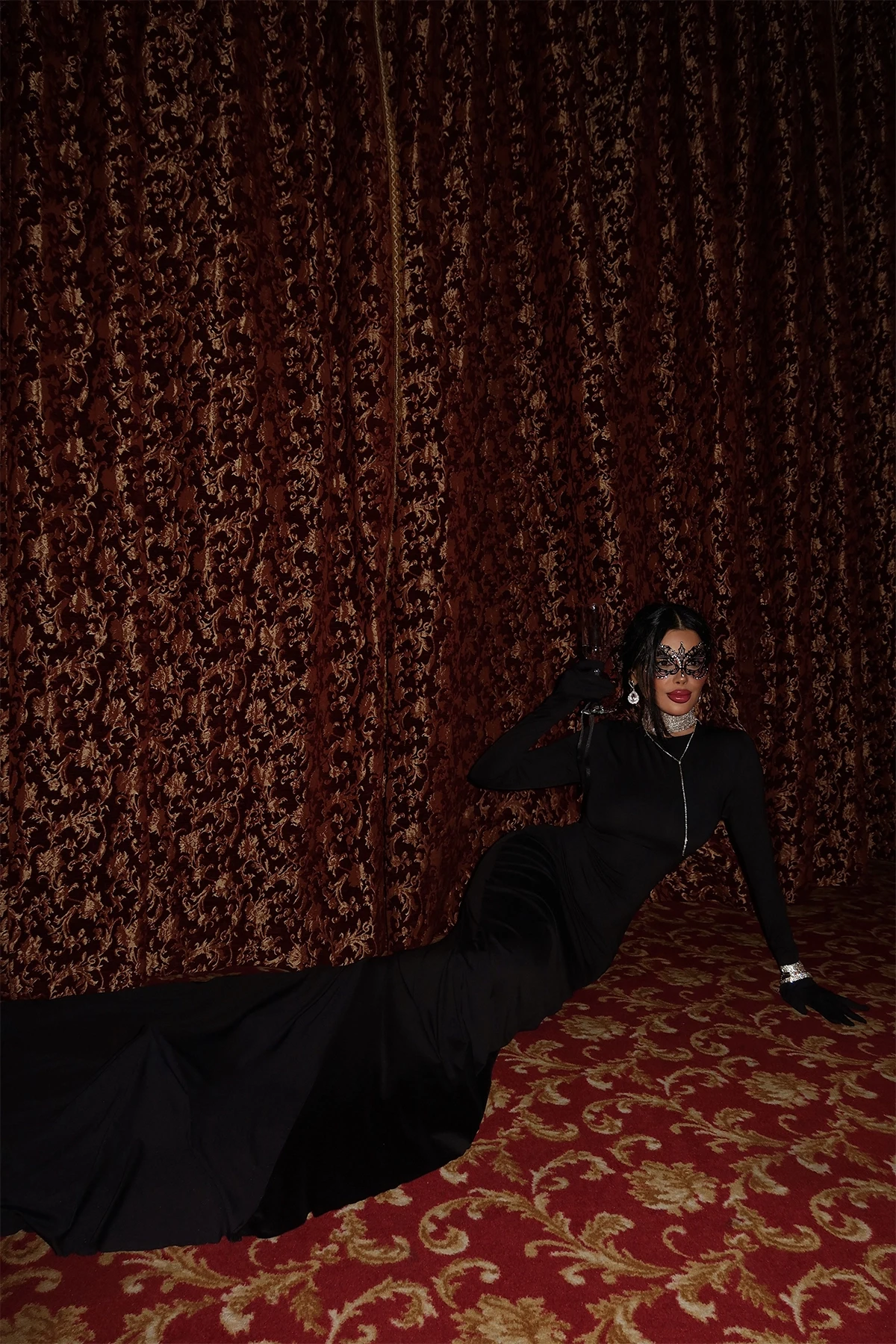 Picture of Black Maria Long Dress with Low-cut Back and Gloves