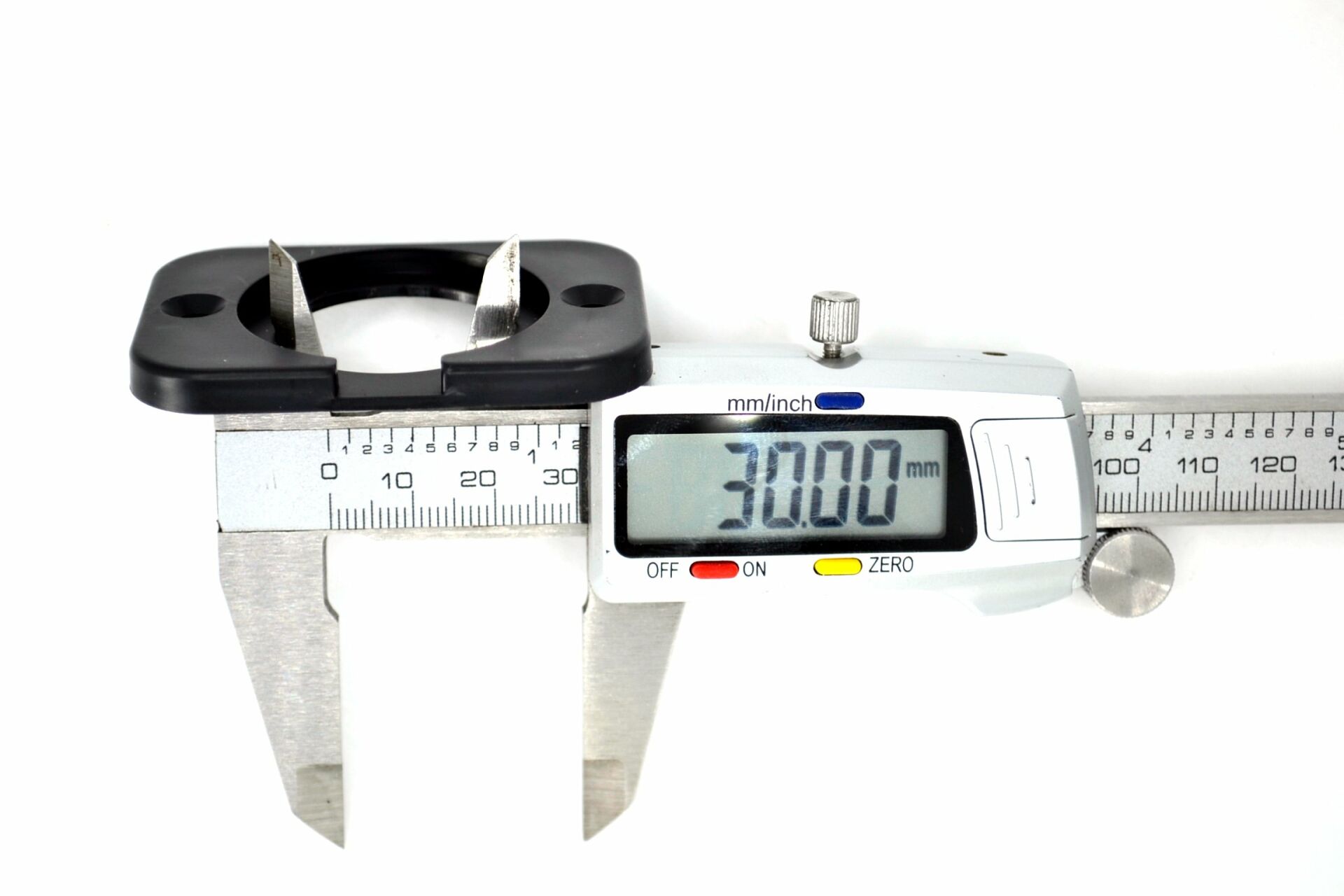 Picture of 1 Yuvarlak Delikli Pano Montaj Port Plastik Yuva Çakmak USB Panel MT-SK61