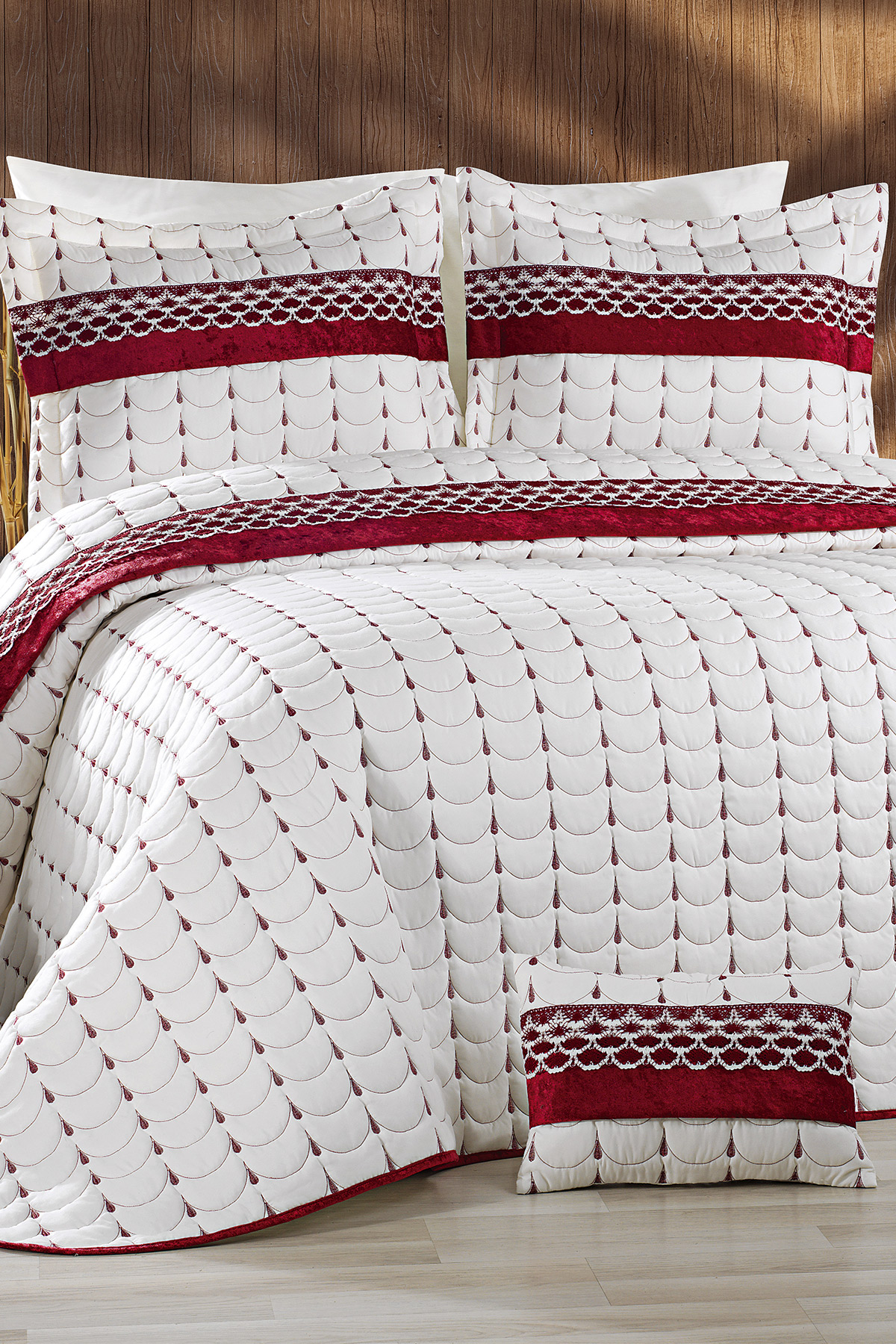 Picture of Colors Micro Çift Kişilik Yatak Örtüsü Krem Bordo