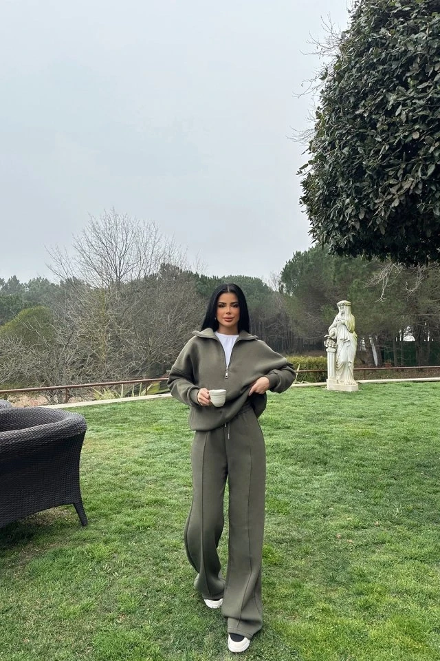 Picture of Khaki Zipper Detail Suit