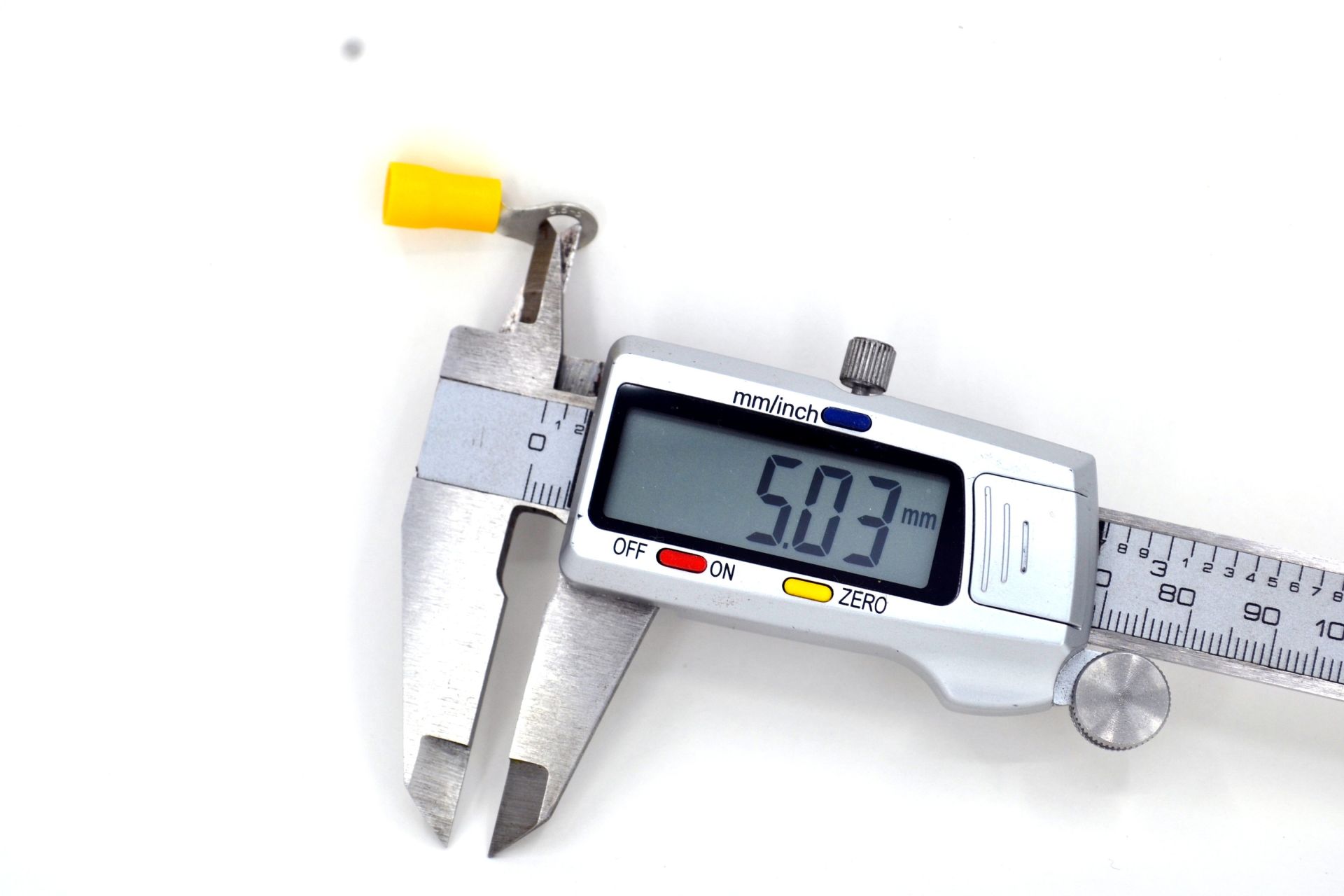 Picture of 100 Adet 4,00-6,00 Bakır Kablo Pabucu Sarı M5 Delikli Sıkmalı Sulye MT-SKS5S