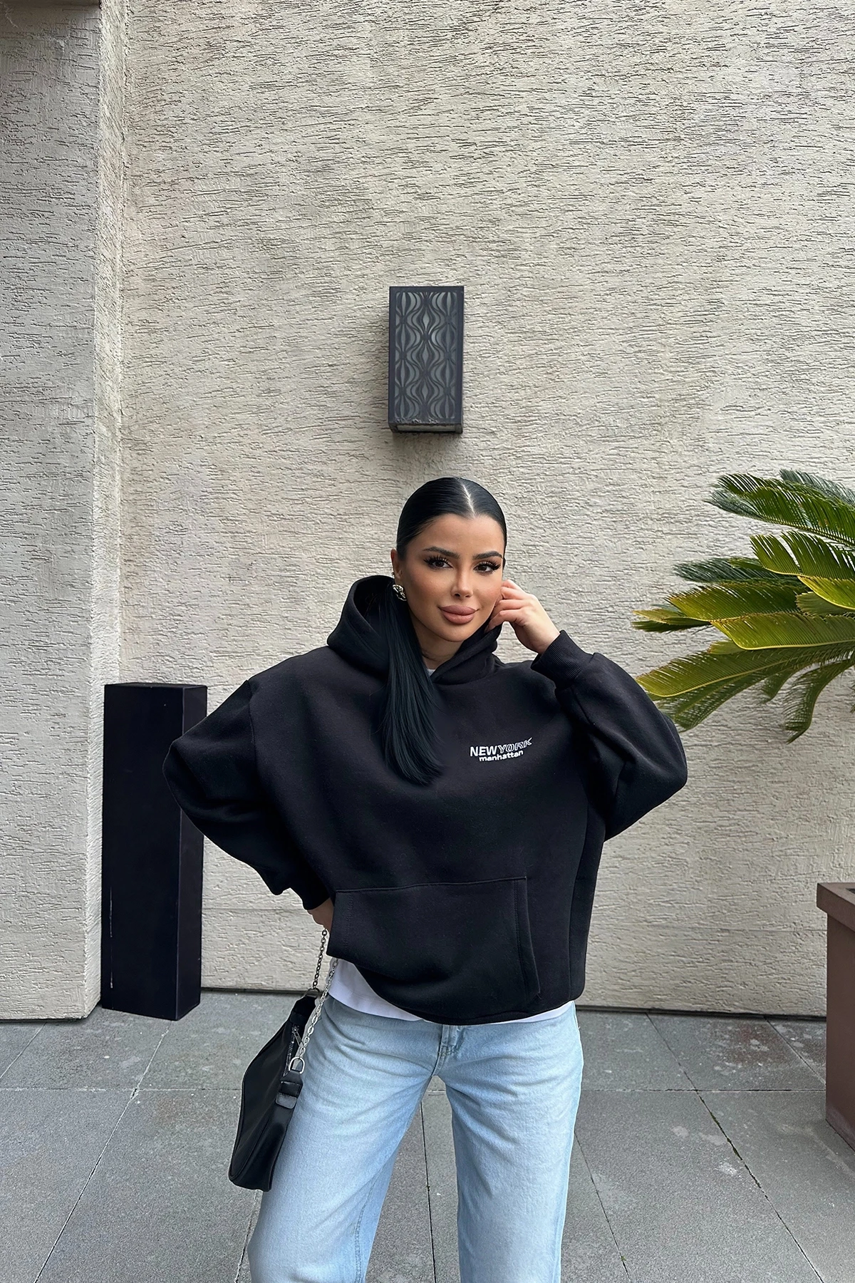 Picture of Black New York Written Hooded Sweat