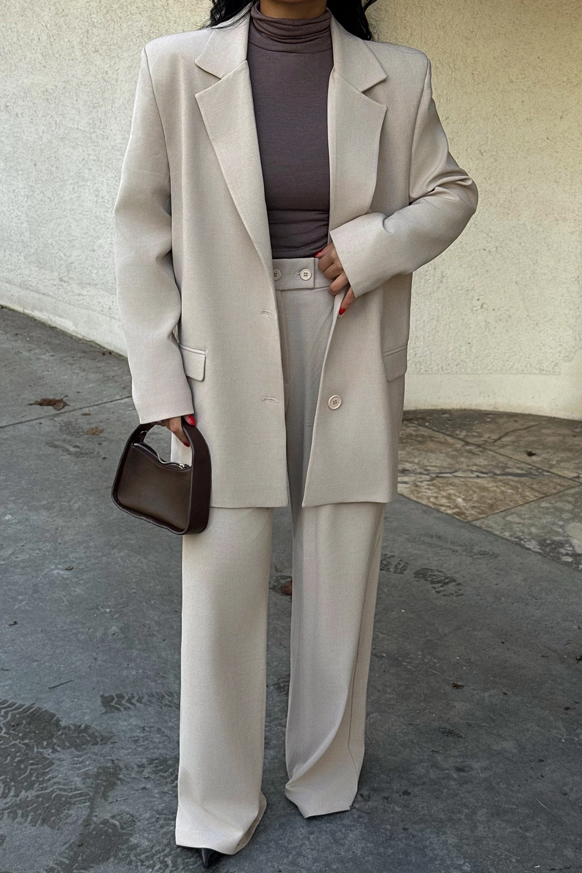 Picture of Cream Button Detail Trousers Suit