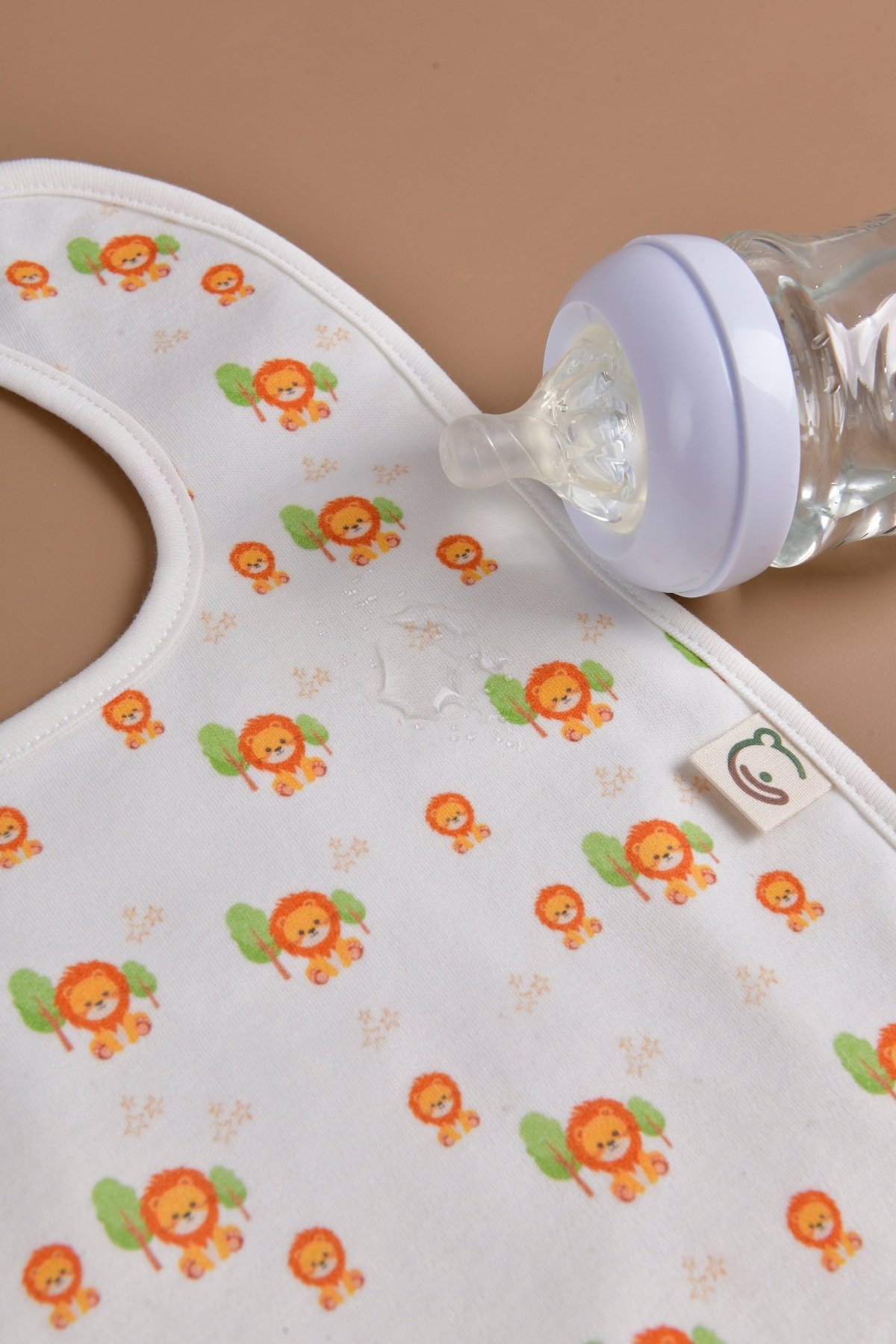 Picture of Sıvı Geçirmez  Mama Önlüğü - Aslan