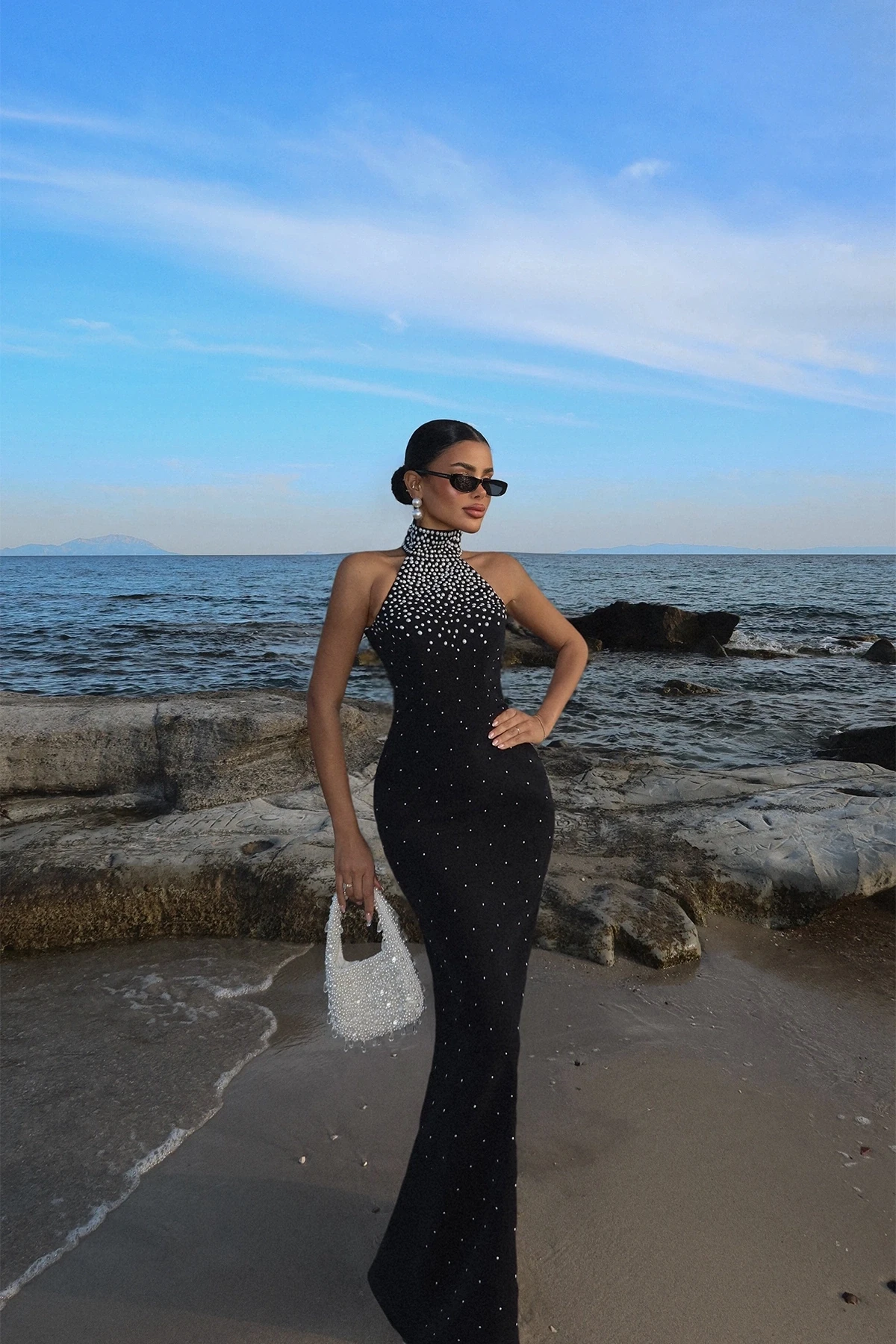 Picture of Black Pearl Detail Dress