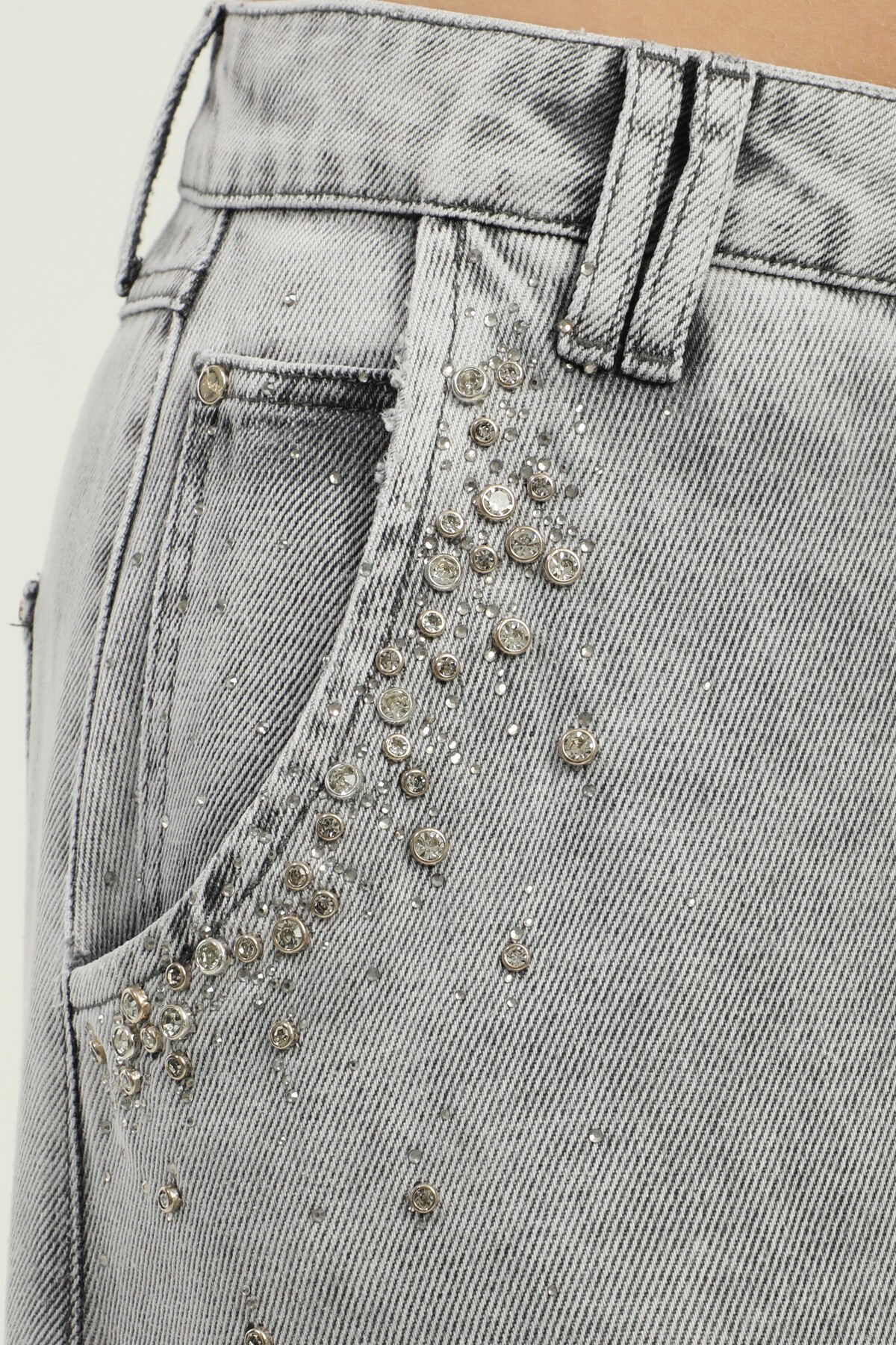 Picture of BATTAL ETEK UZUN ÖNÜ DÜĞMELİ