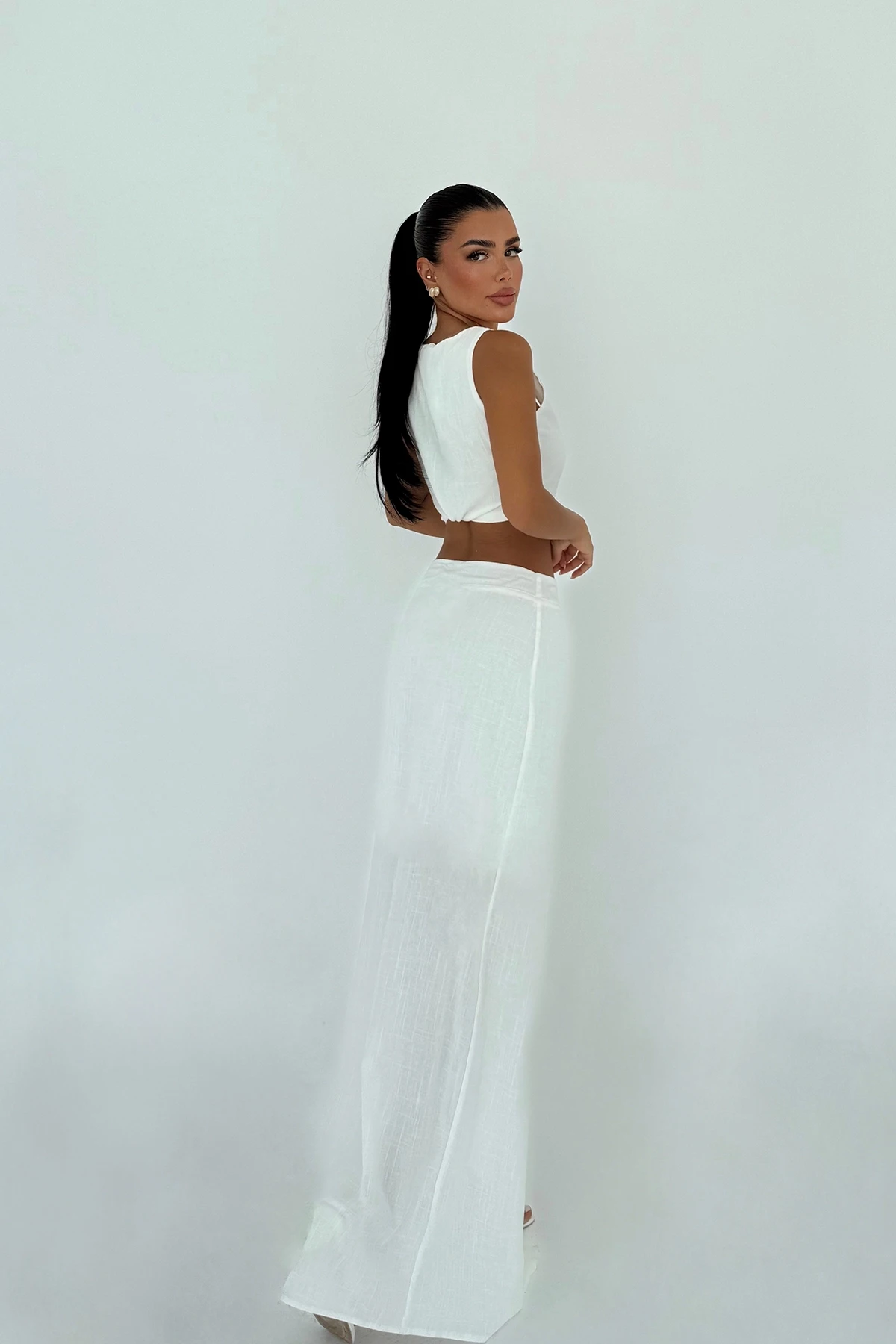 Picture of White Slit Detail Skirt Suit