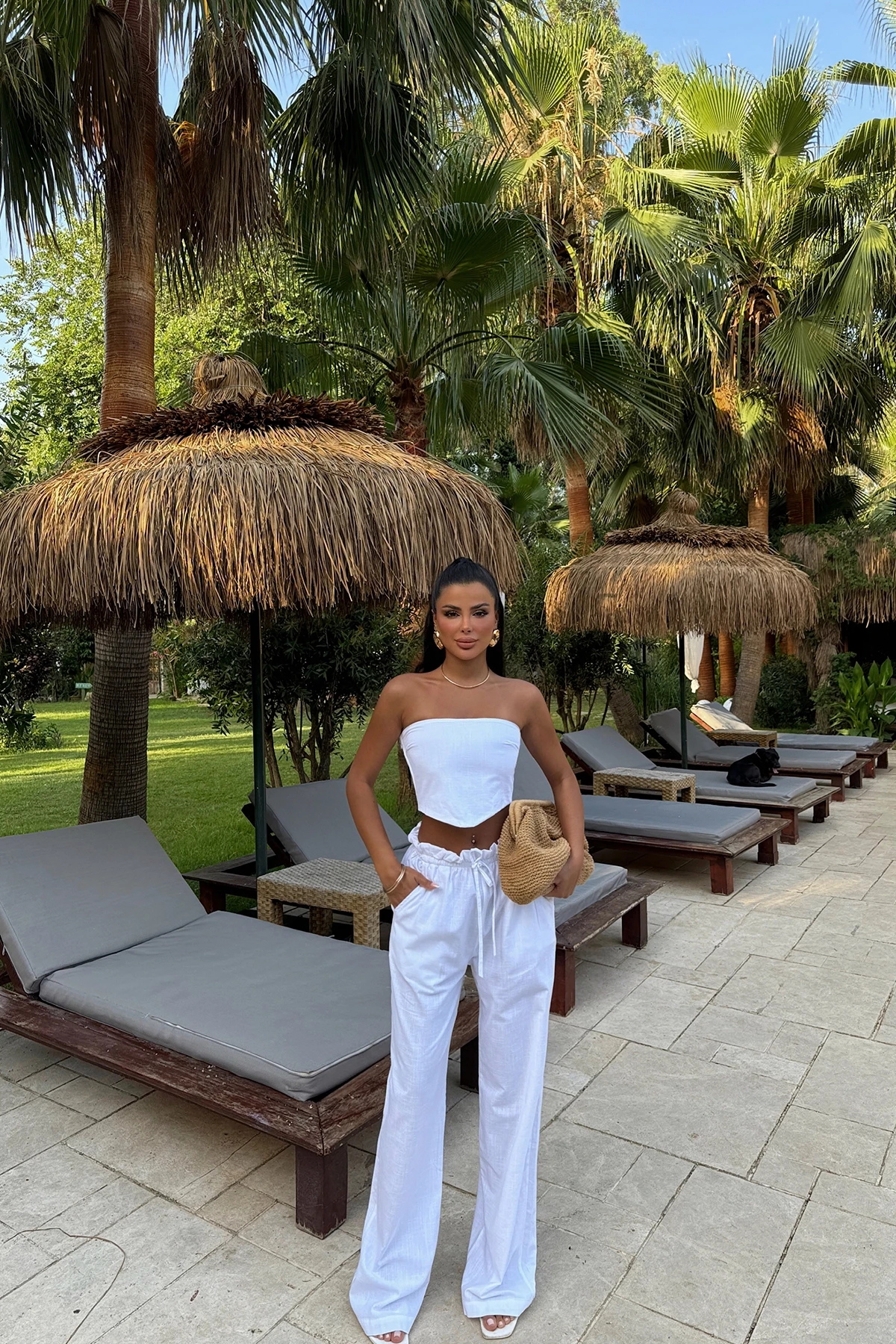 Picture of White Henri Linen Suit