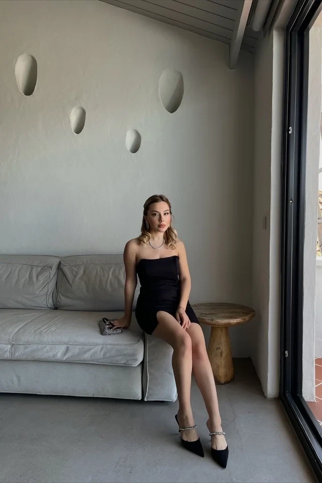 Picture of Black Slit Detail Mini Dress