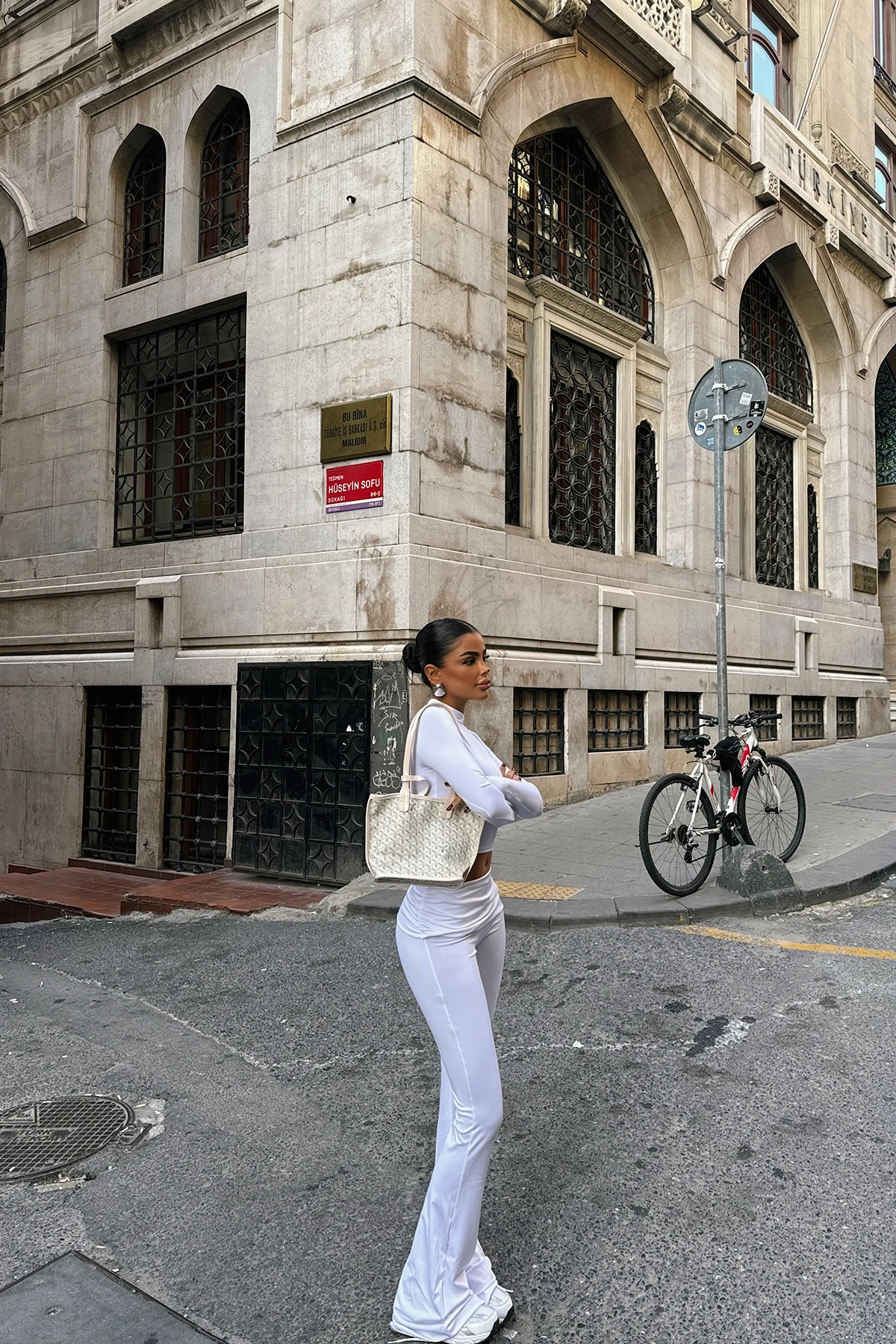 Picture of White Trouser Suit